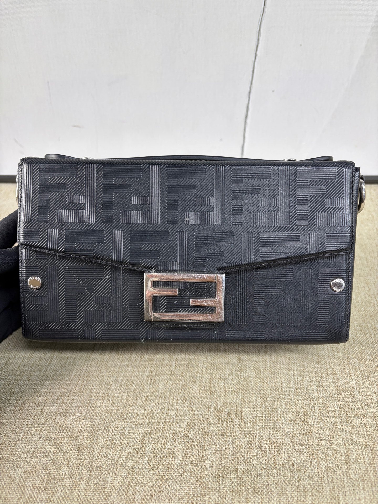 Fendi - Baguette Trunk Box Bag - Embossed leather - Black - (mini)