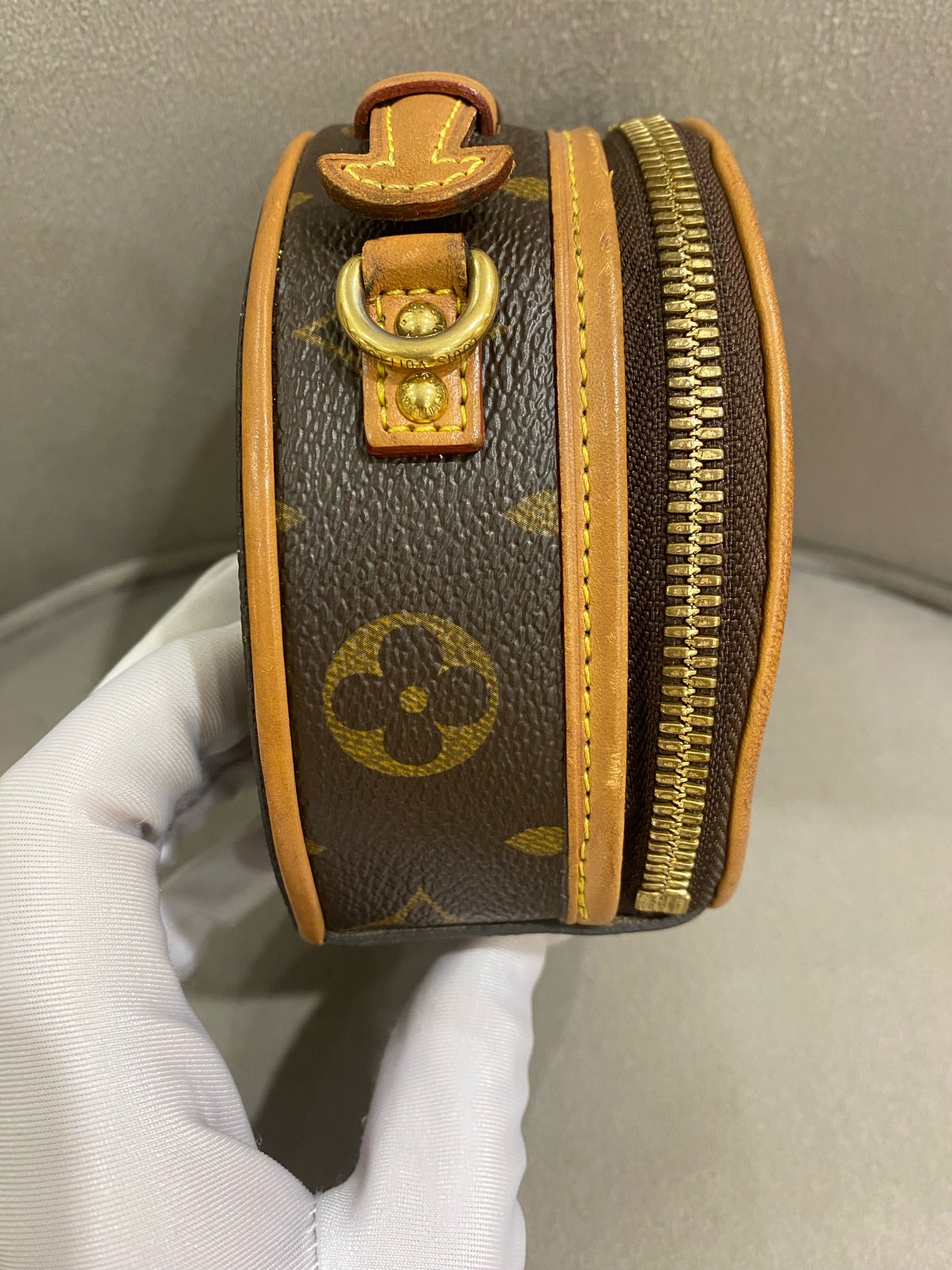 Louis Vuitton - Mini Boîte Chapeau - Monogram coated canvas and Vachetta leather - Brown - (mini)