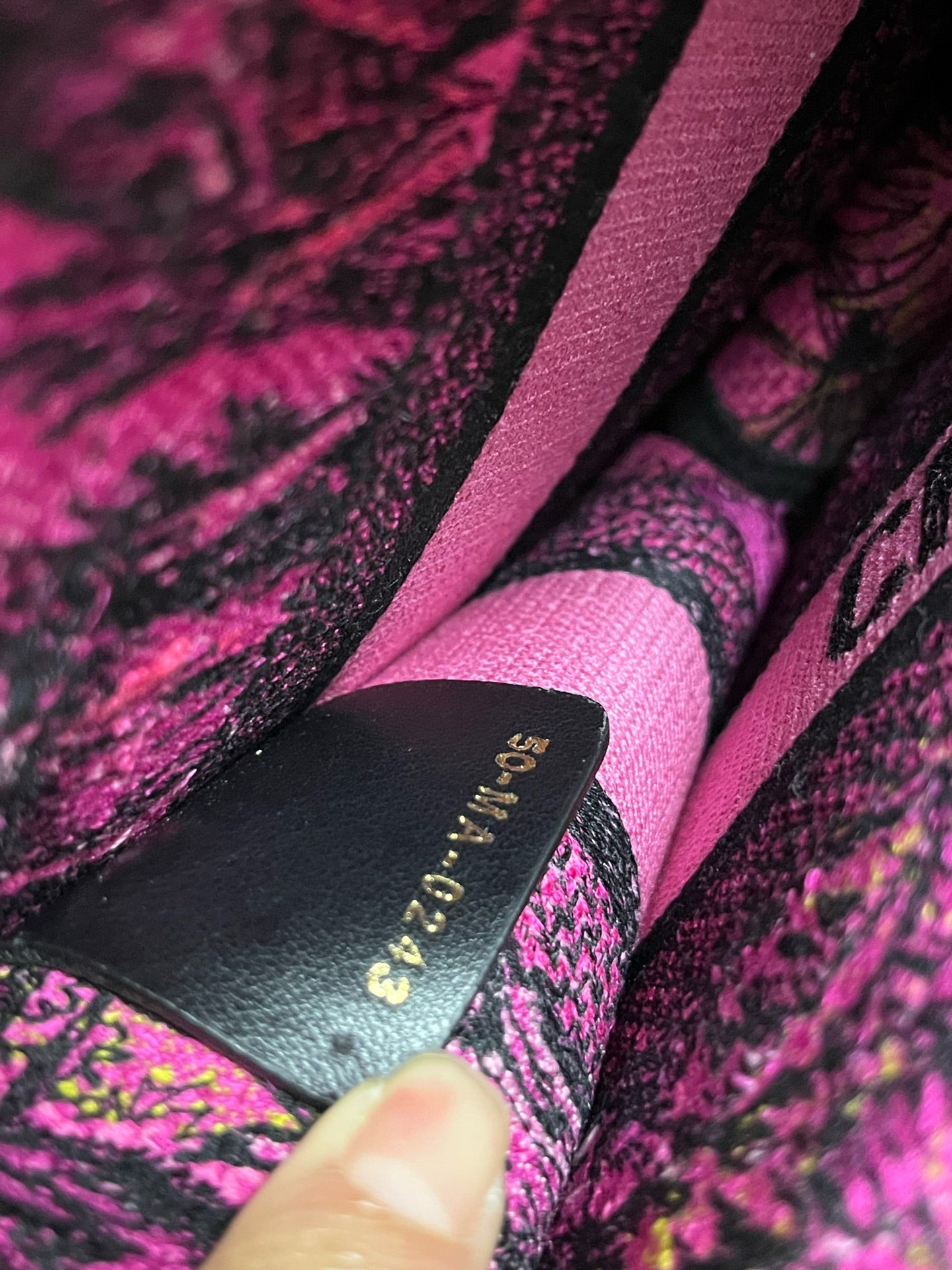 Dior - Book Tote Mini - Embroidered canvas - Pink - (mini)