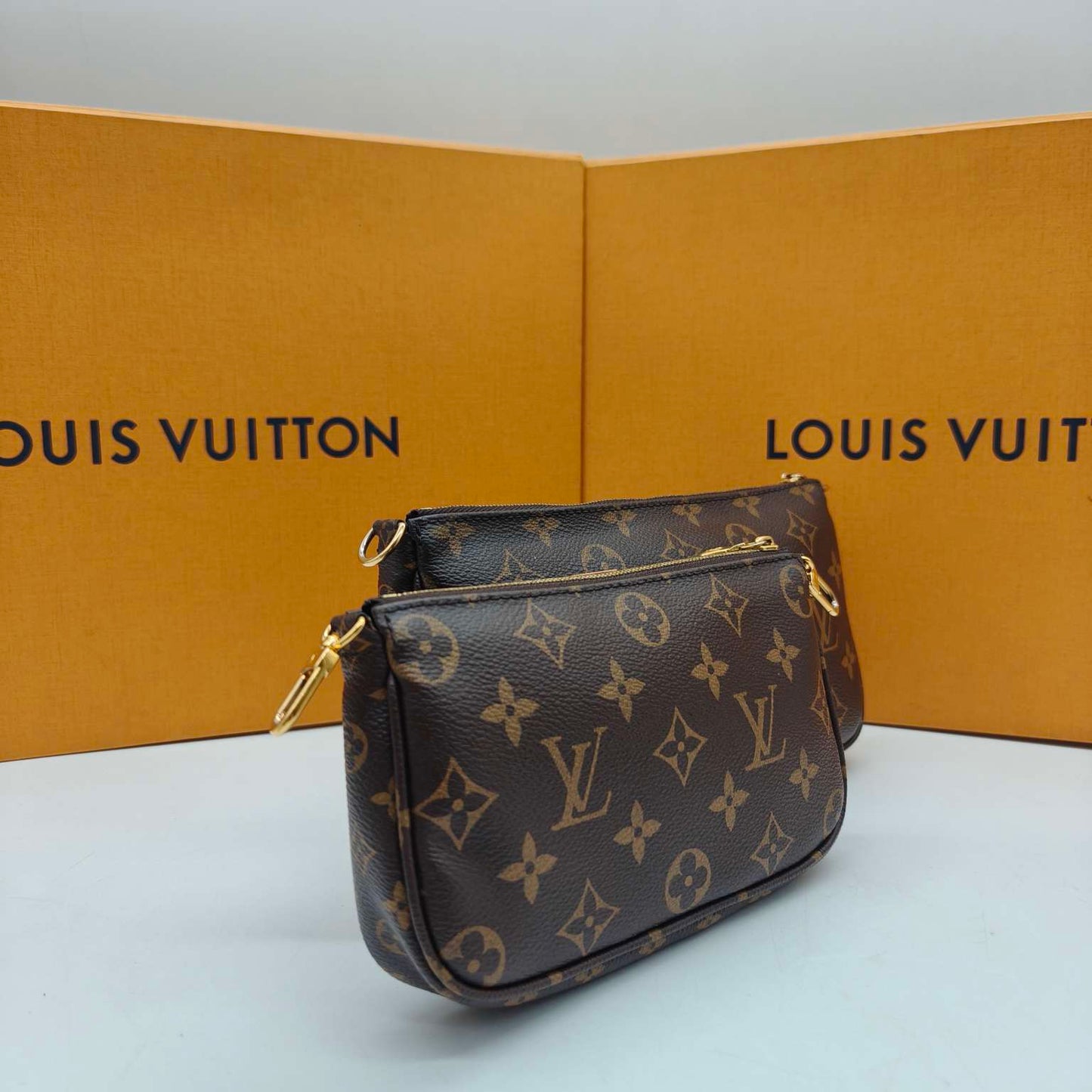 Louis Vuitton - Multi Pochette Accessoires - Monogram coated canvas, natural cowhide leather, textile - Brown - (Medium)