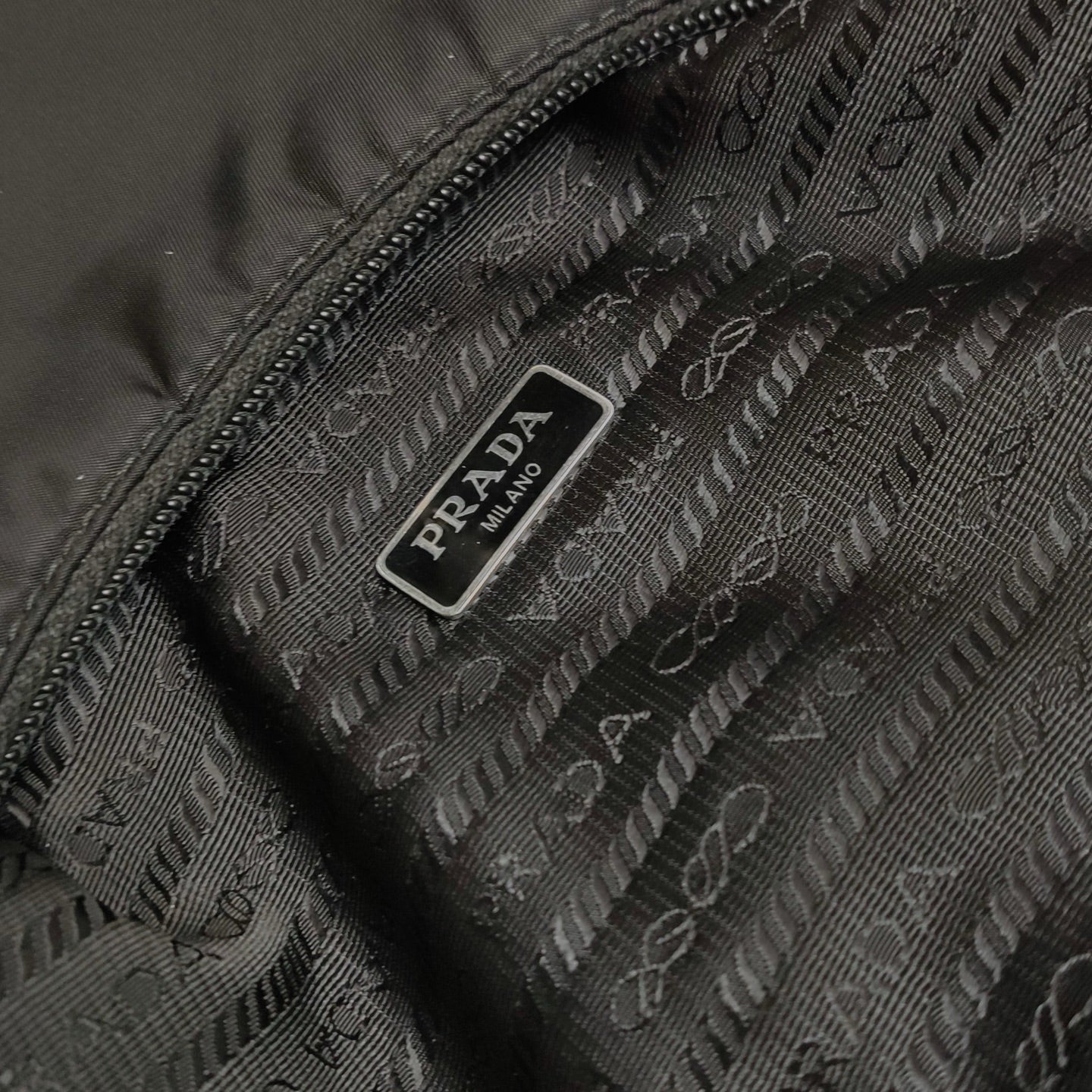 Prada - Re-Edition 2000 Shoulder Bag - Polyamide - Black - (mini)