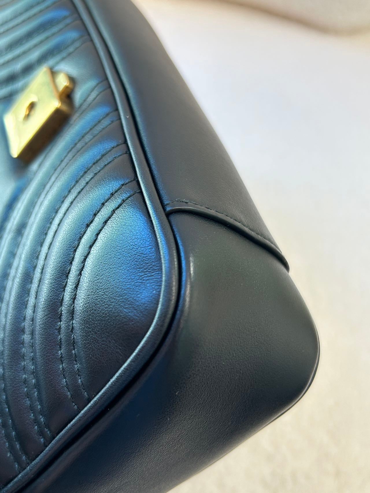 Gucci - GG Marmont Matelassé Shoulder Bag 22 - Leather - Black - (Mini)