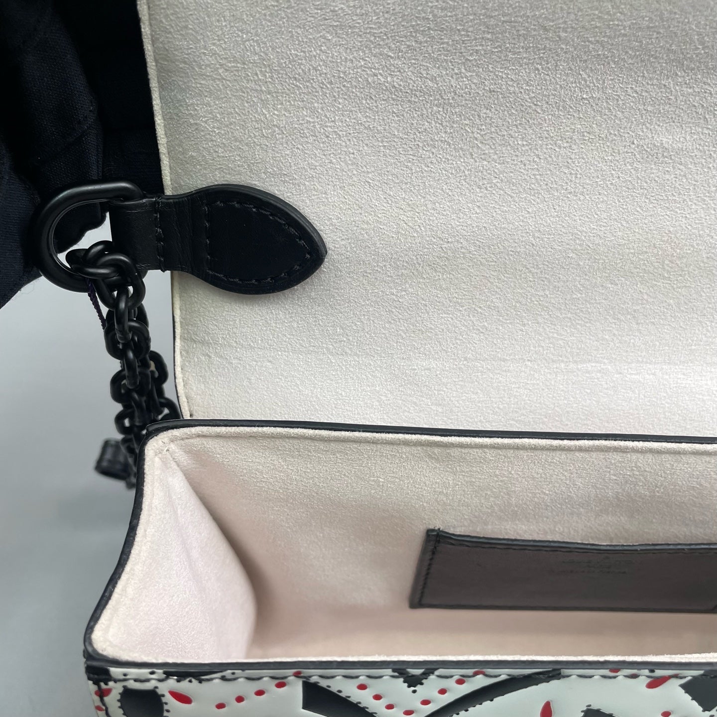 Louis Vuitton - Twist Chain Bag - Leather - White - (Medium)