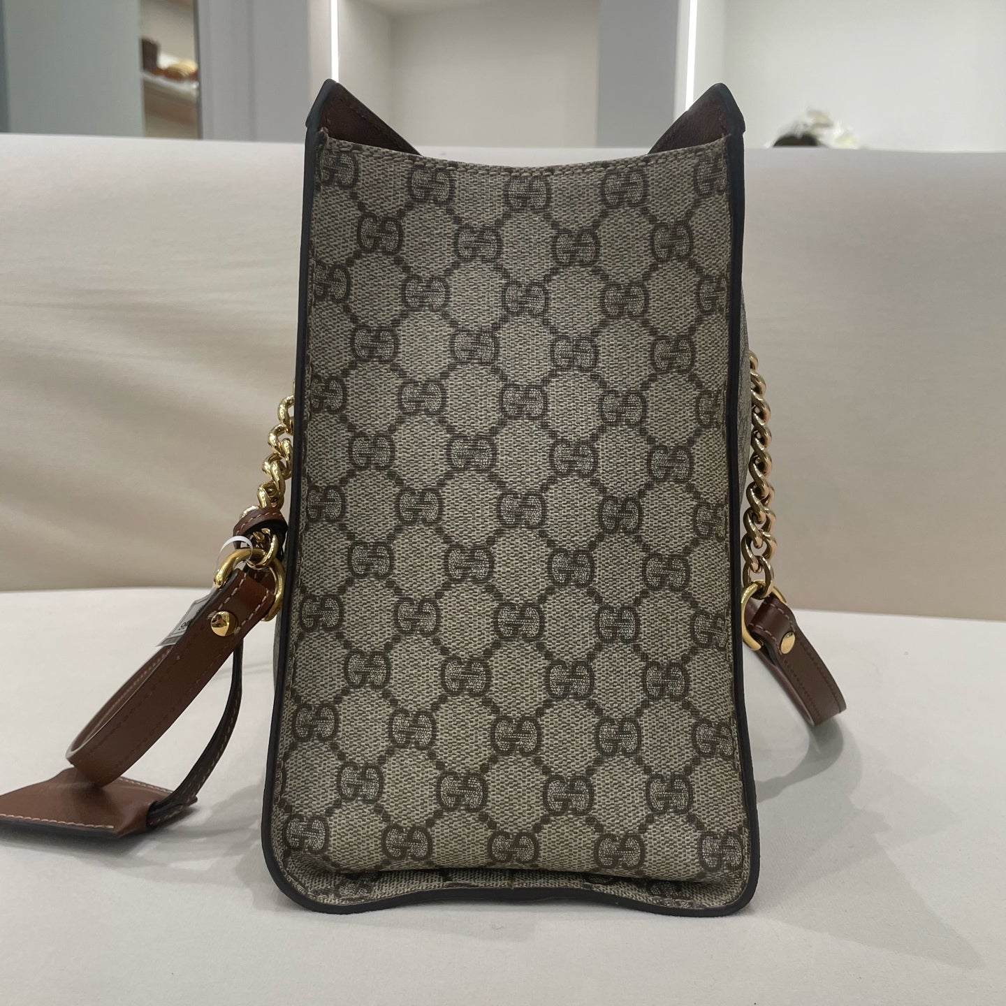 Gucci - Padlock Medium Top Handle Bag - GG Supreme canvas with leather trim - Brown - (medium)