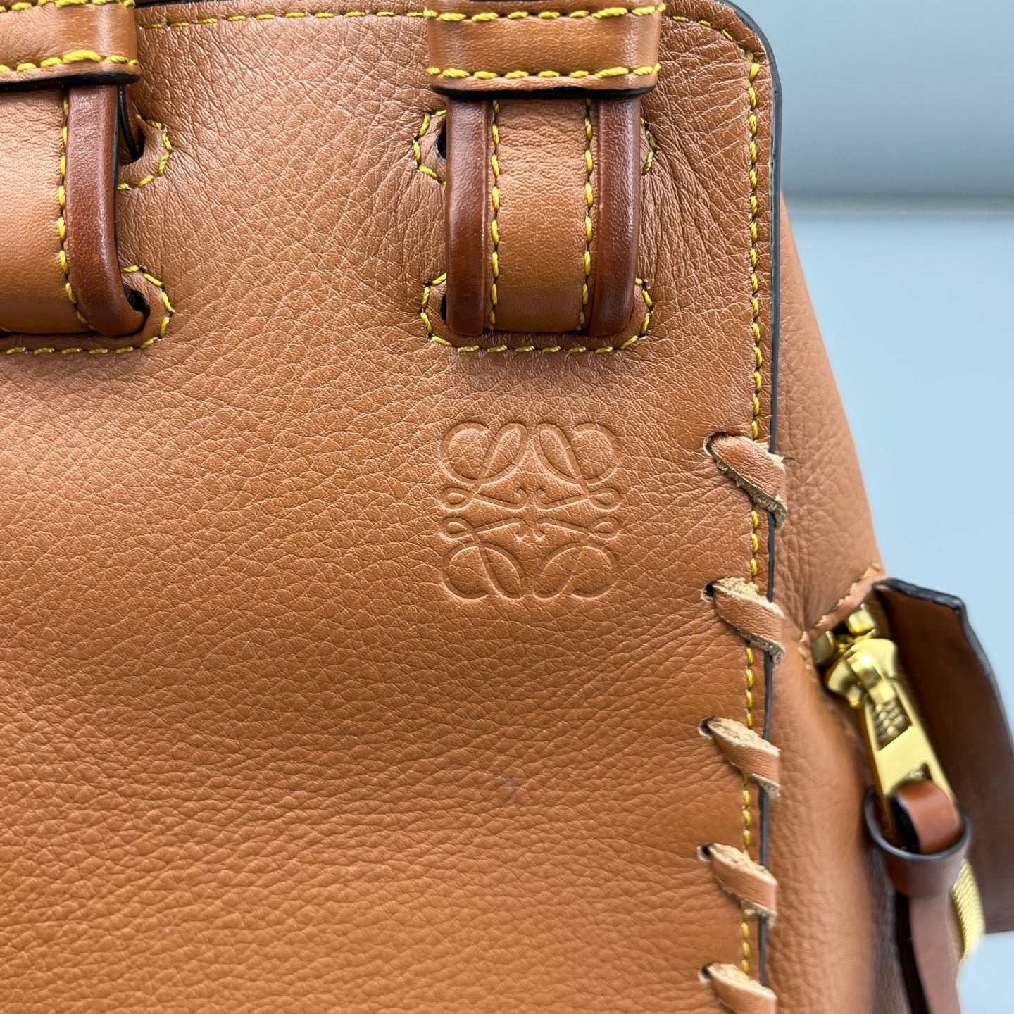 LOEWE - Hammock Bag - Grained leather - Brown - (medium)