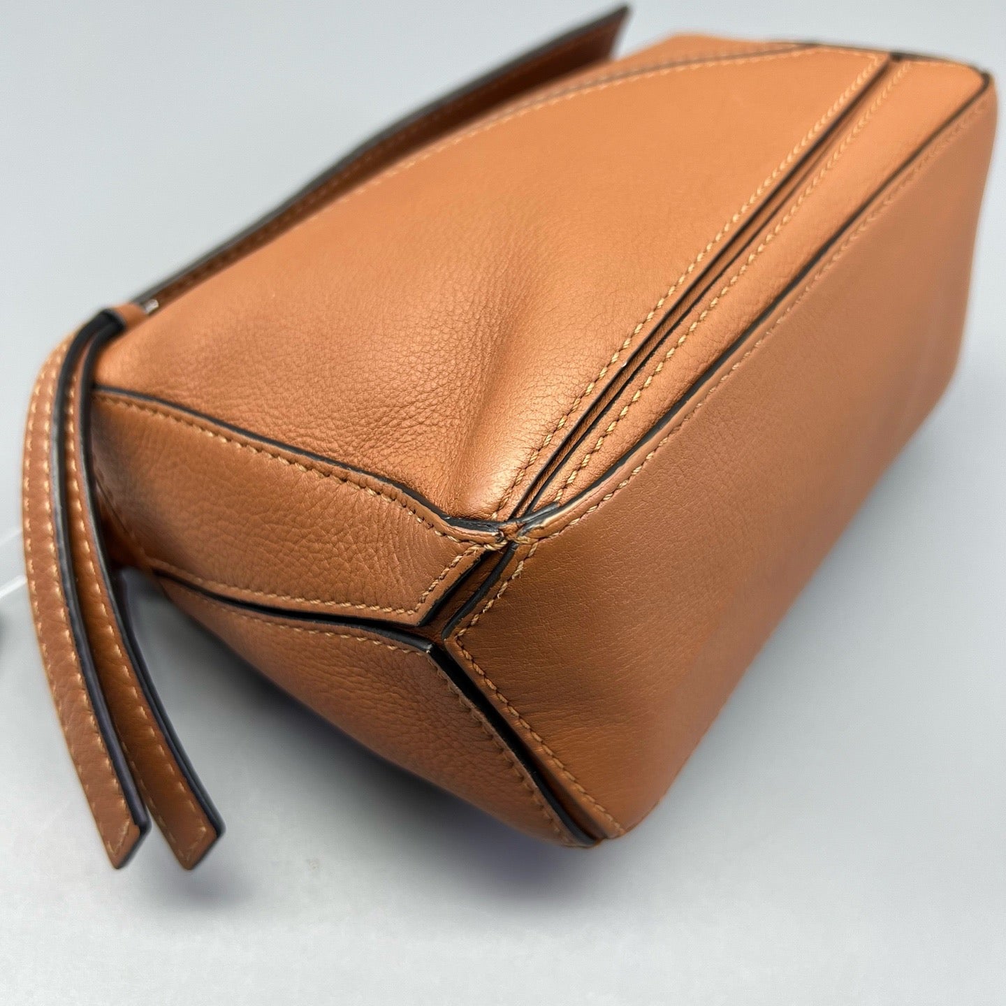 Loewe - Puzzle Mini - Pebbled calfskin leather - Caramel - (mini)