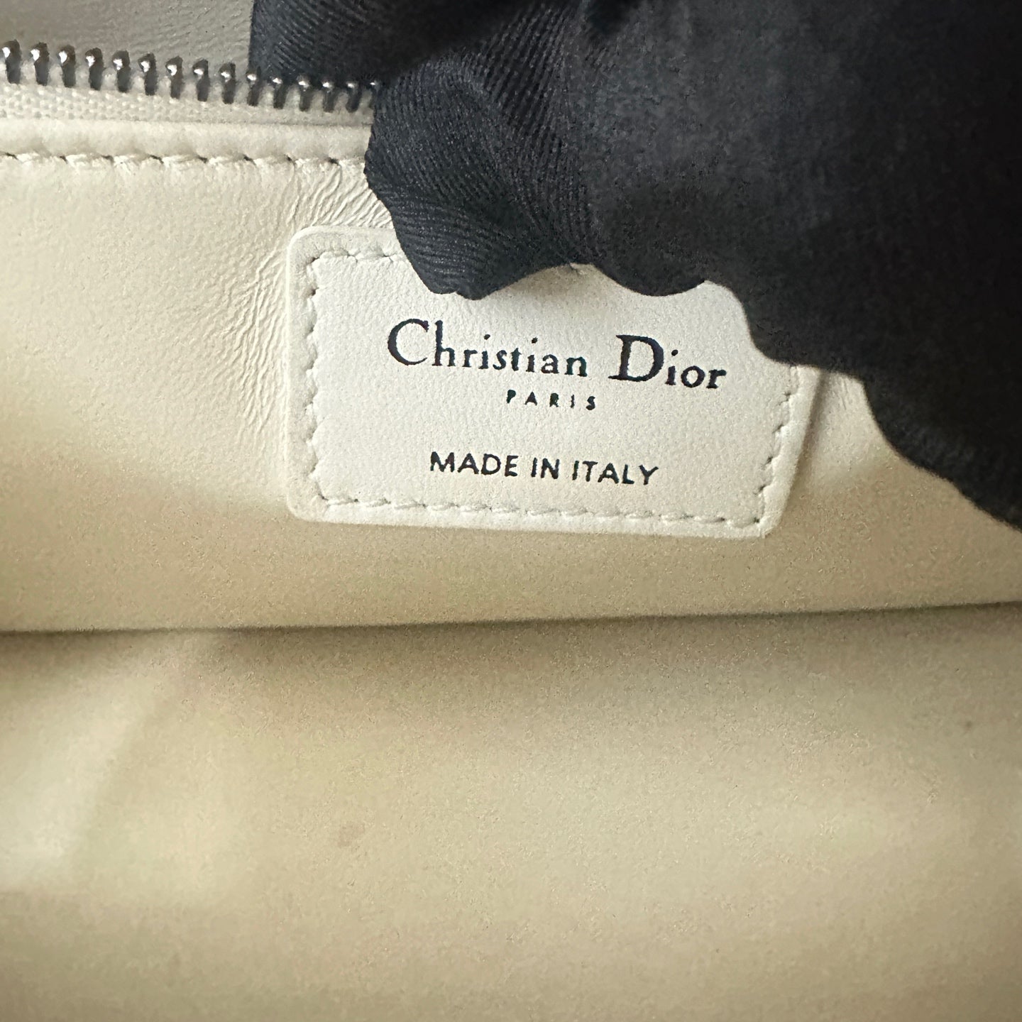 Dior - Montaigne 30 - Leather - White with Black Hardware - (medium)
