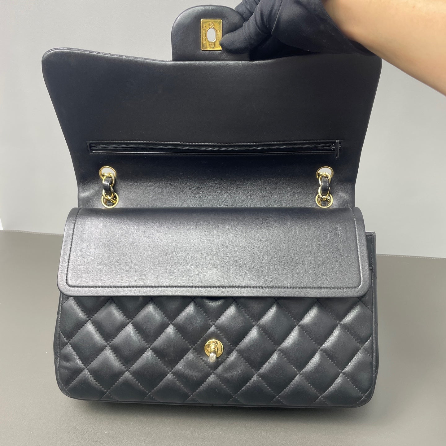 Chanel - Classic Flap Jumbo - Caviar leather - Black - (Large)