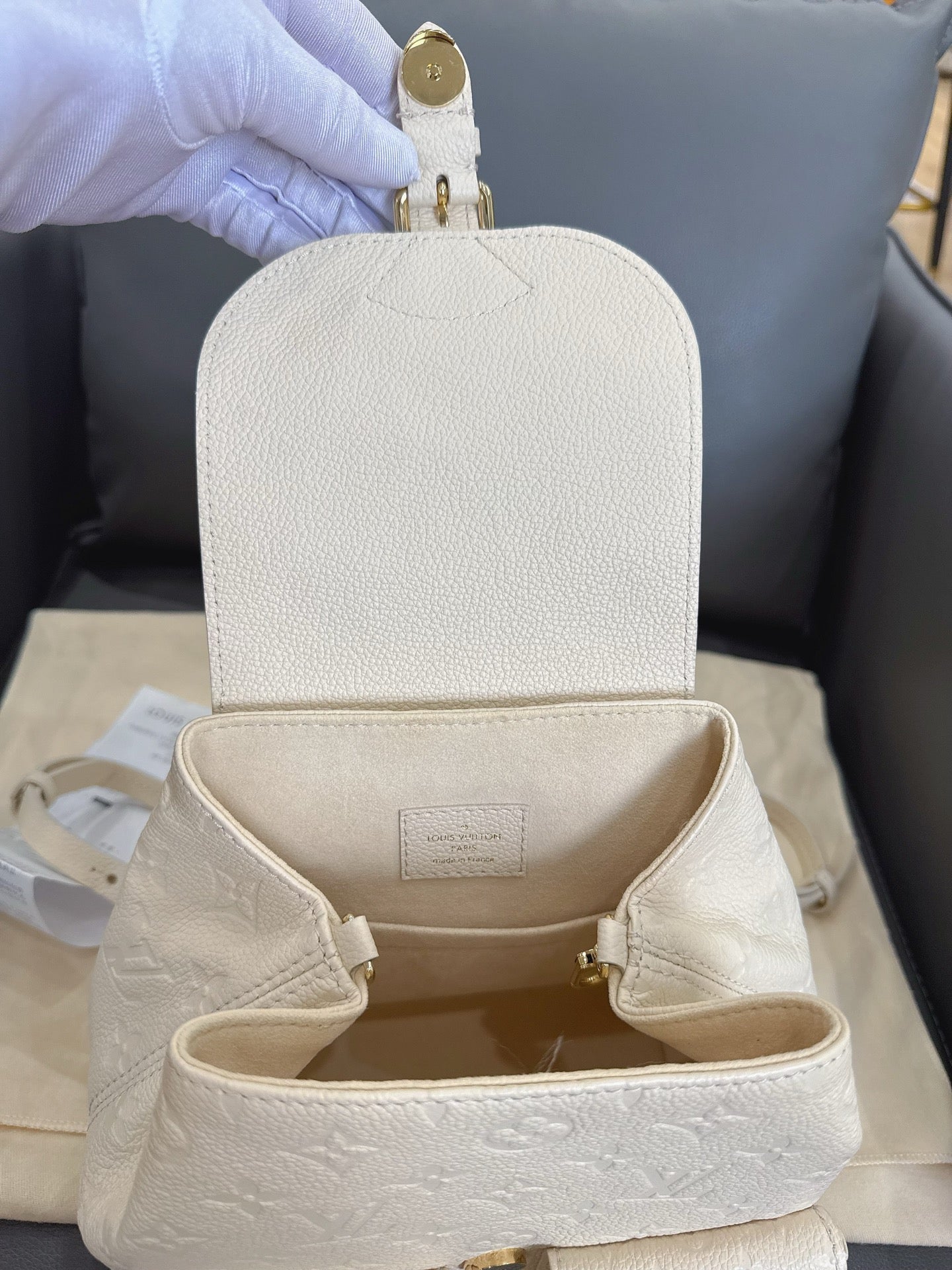Louis Vuitton - Montsouris Backpack BB (M47106) - Grained leather - White - (small)