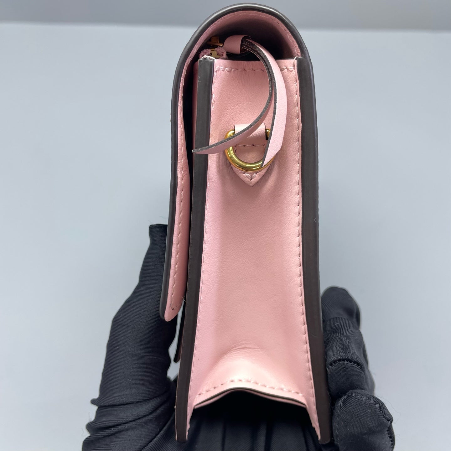 Louis Vuitton - Monogram Flower Lock Pochette - Monogram coated canvas with leather trim - Brown and Pink - (Mini)