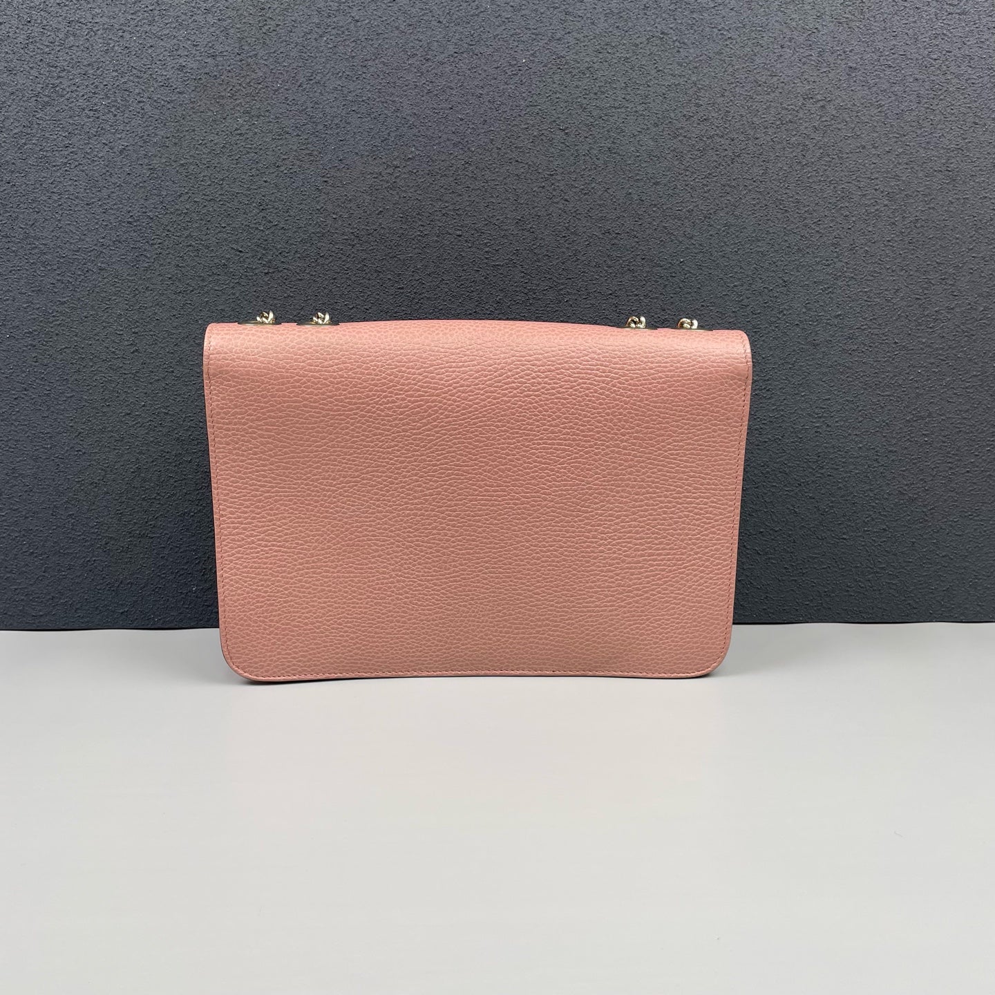 Gucci - Interlocking G Chain Shoulder Bag - Grained leather - Pink - (small)