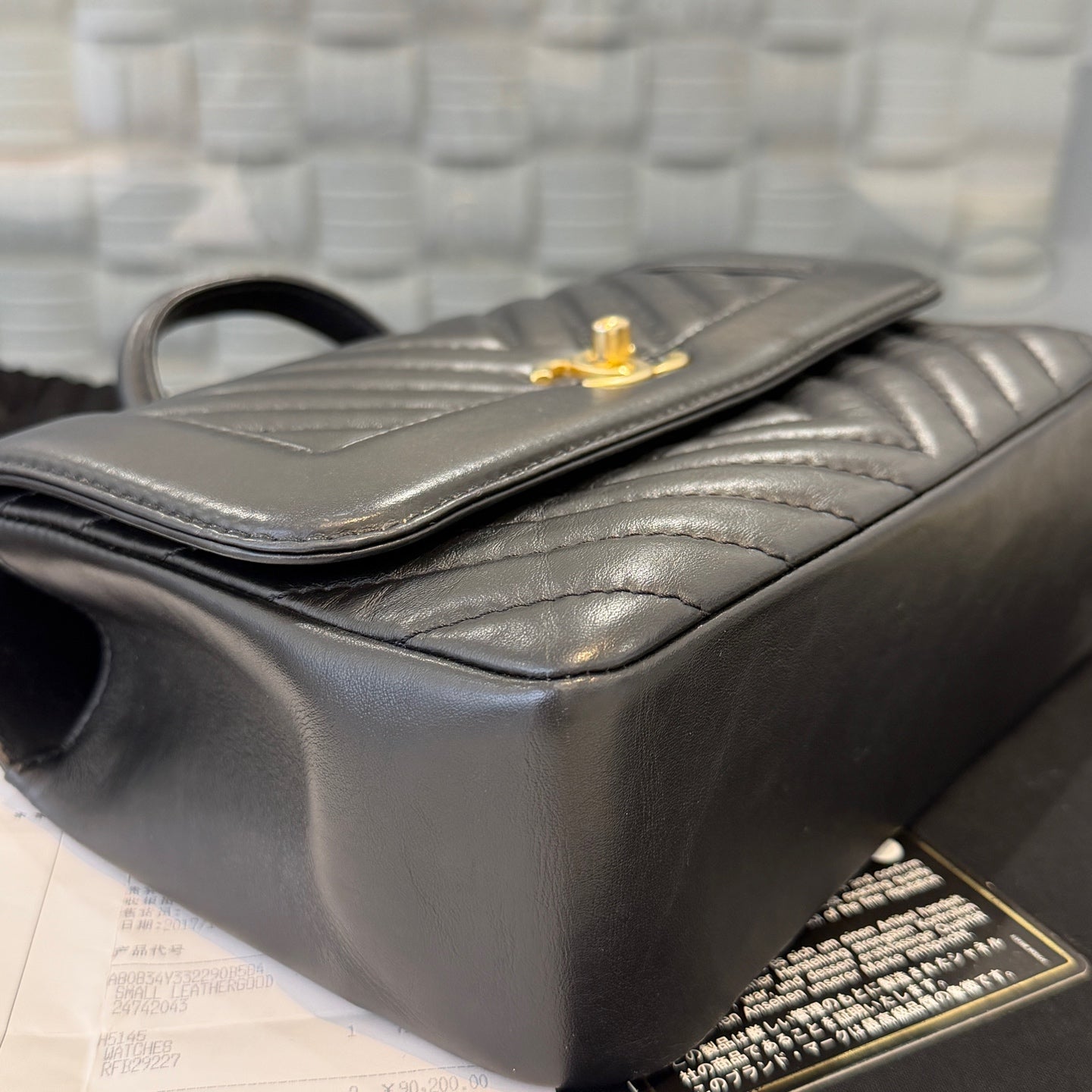 Chanel - Top Handle Messenger Flap Bag - Calfskin leather - Black - (small)