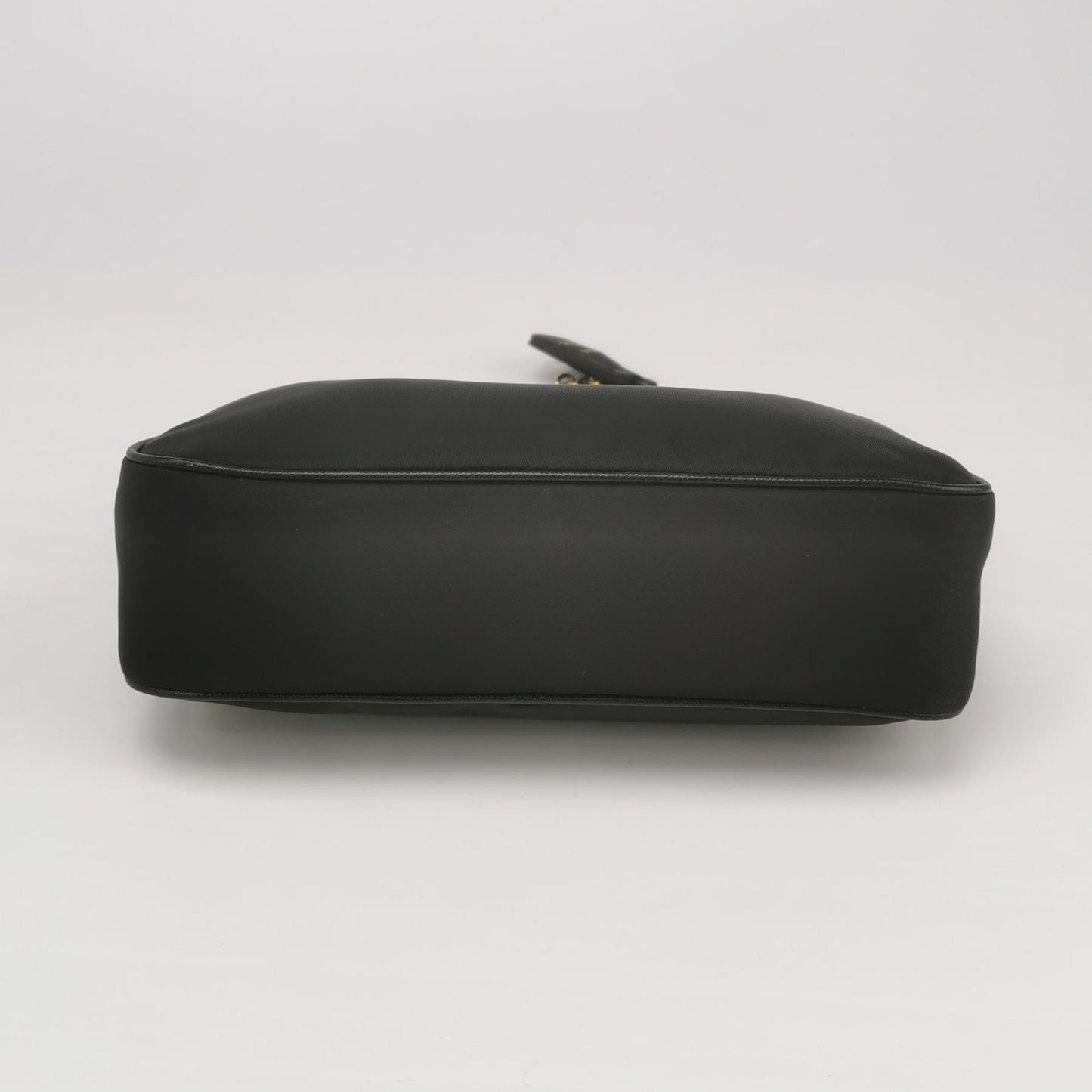 Prada - Re-Edition 2005 Shoulder Bag - Re-Nylon with Saffiano leather trim - Black - (mini)