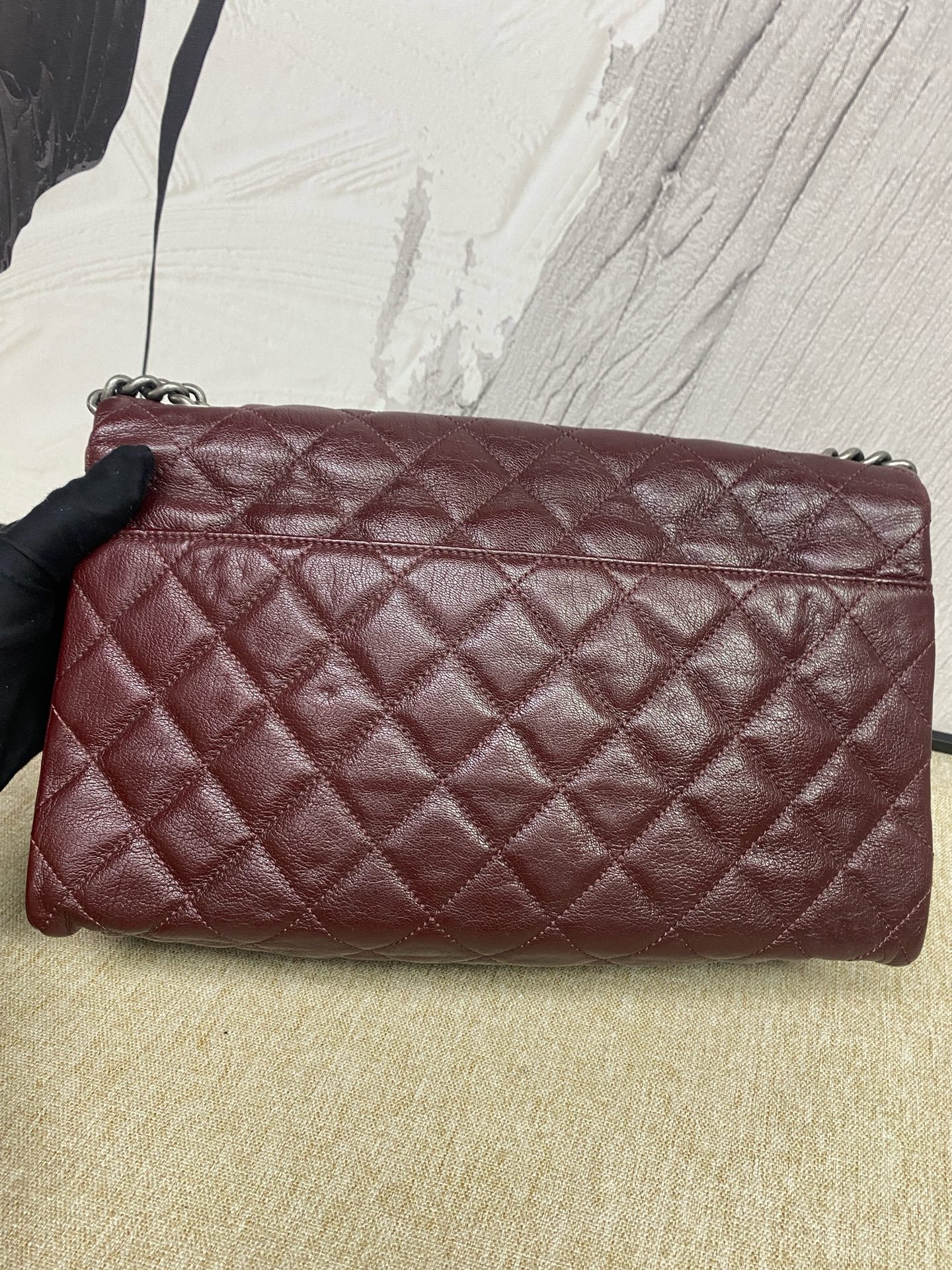 Chanel - Mumbai Collection Palace Buckle Flap Bag - Oiled wax leather - Burgundy - (Medium)