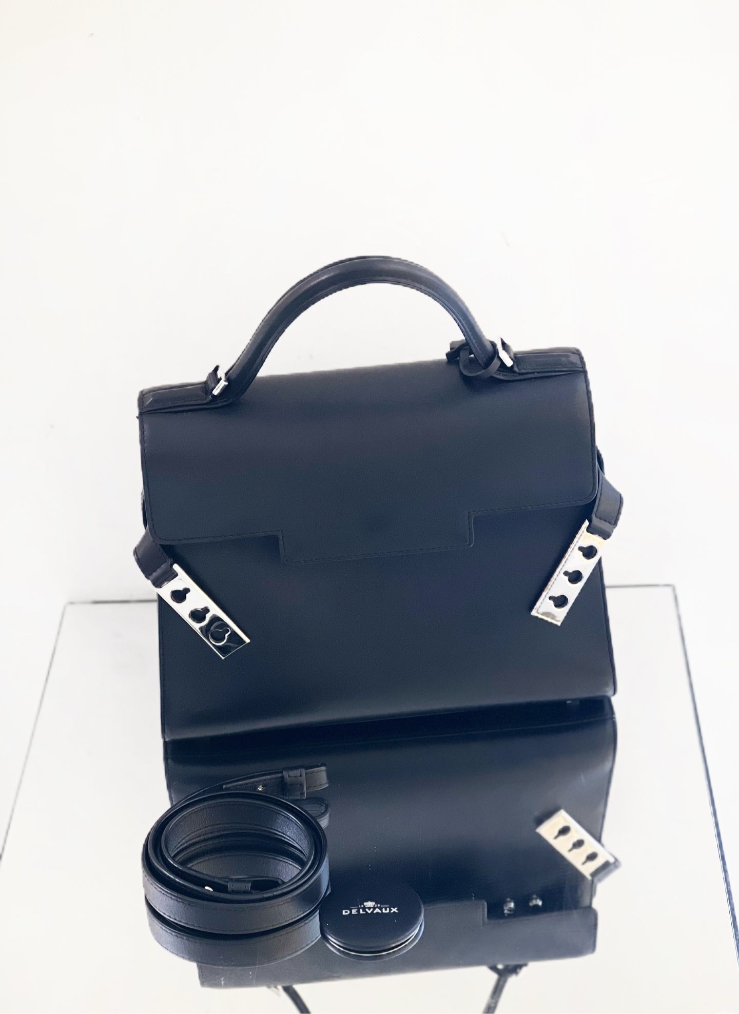 Delvaux - Tempête MM - OperaCalf grained calfskin leather - Black - (medium)