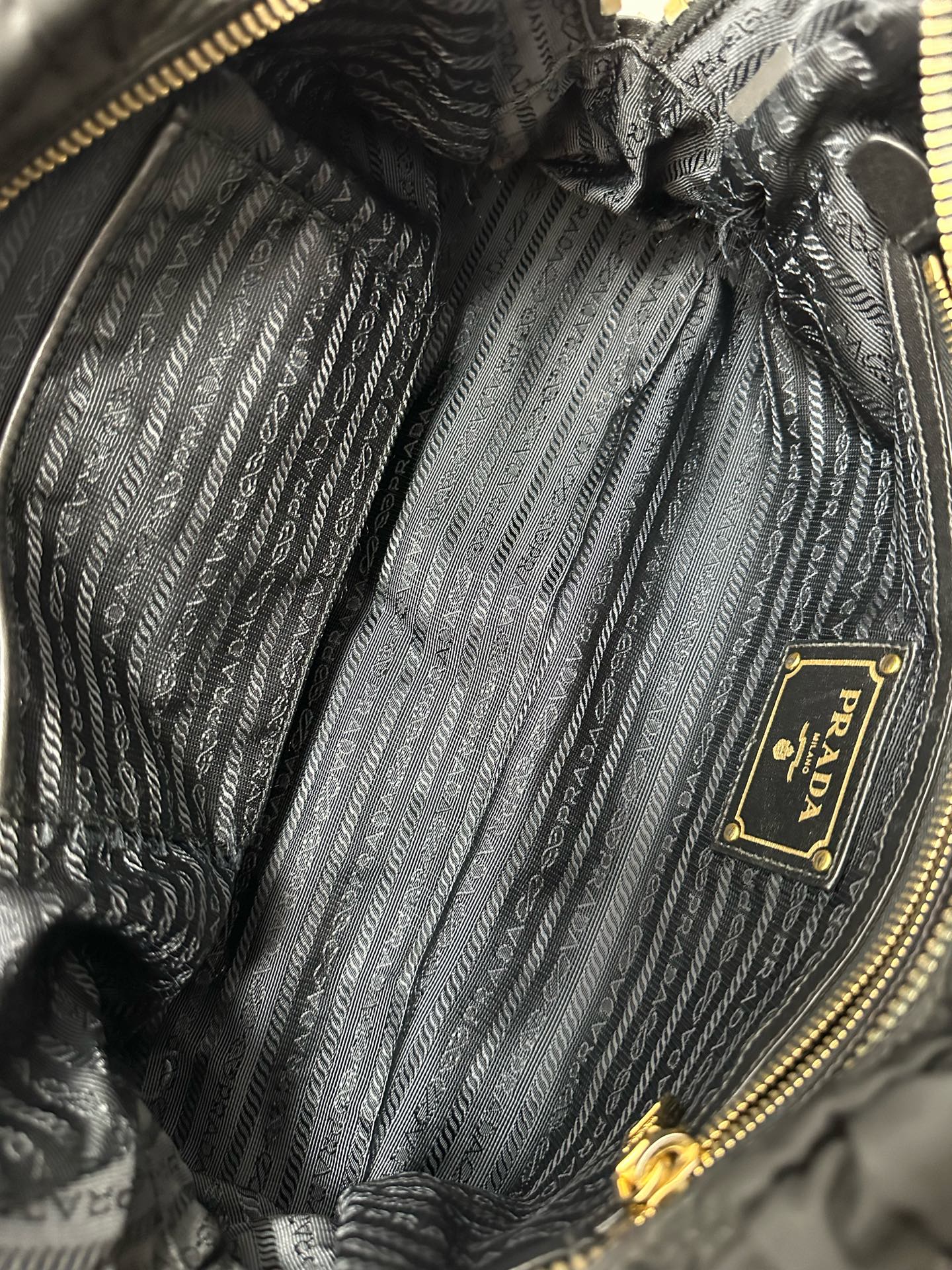 Prada - Gaufre Tessuto Tote B1407L - Polyamide nylon with Saffiano leather trim - Black with gold-tone hardware - (Medium)