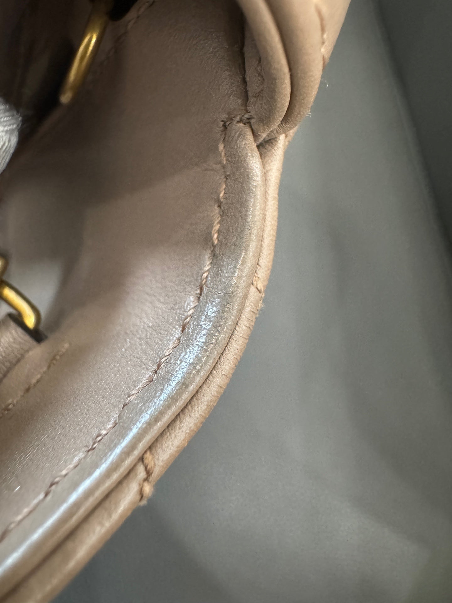 Gucci - Marmont Super Mini - Leather - Beige with Gold-Tone Hardware - (mini)