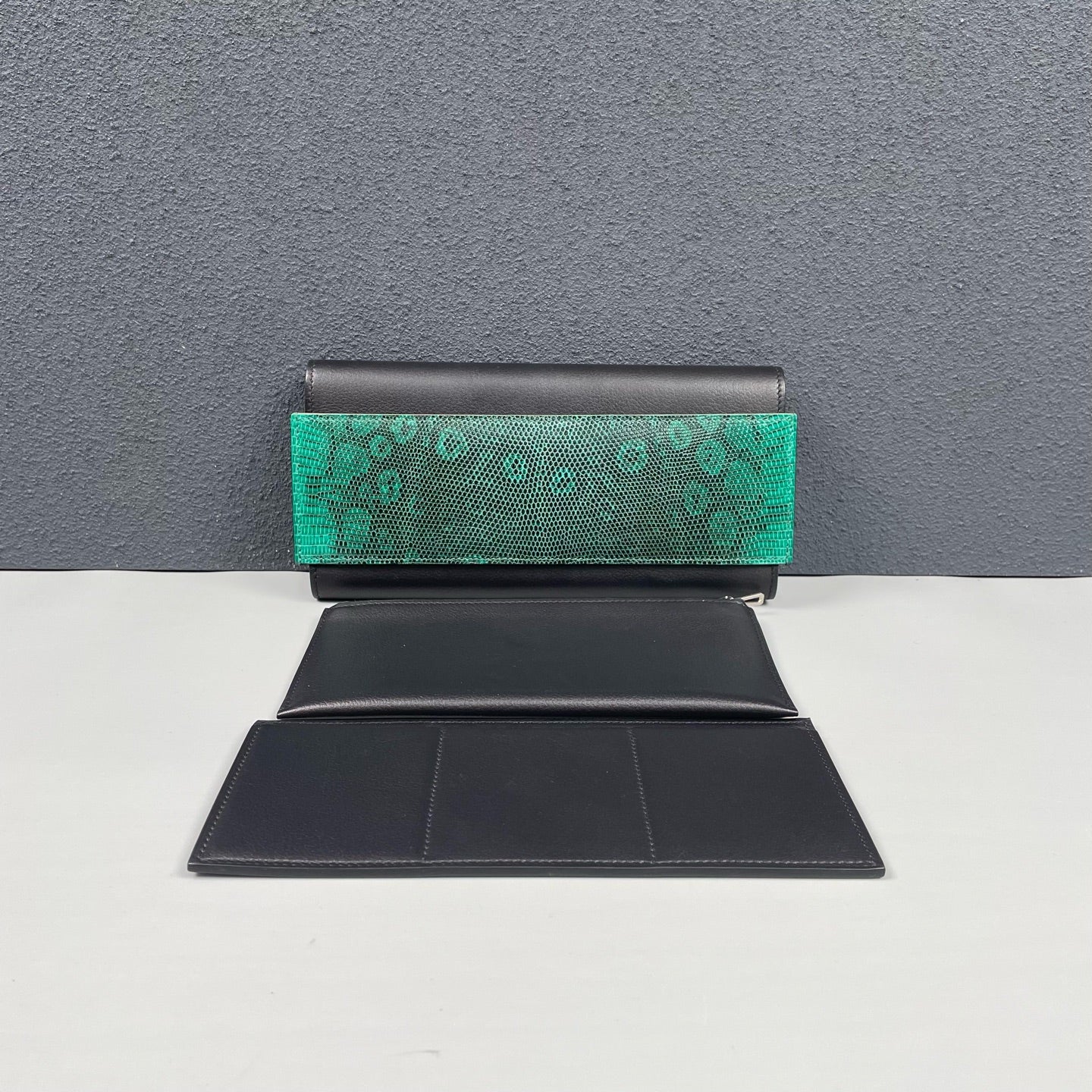 Hermès - H071034CAAA Long Wallet / Organizer - Lizard skin and calfskin leather - Black and Green - (Small)