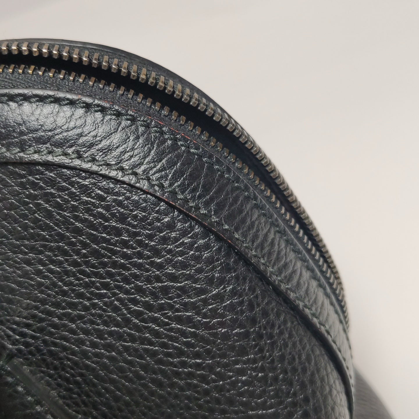 Gucci - Dome Bag with Web Stripe - Grained leather and canvas - Black - (Medium)