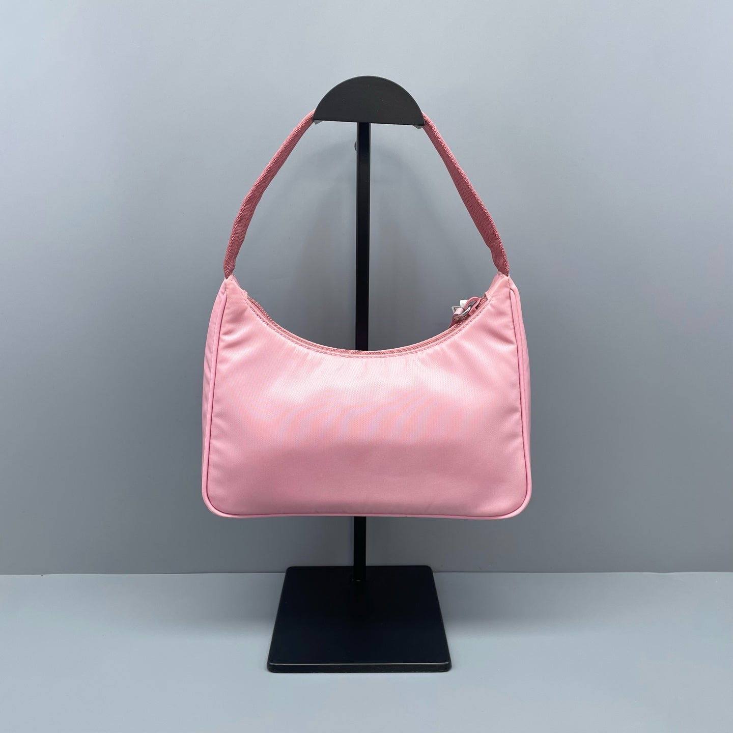 Prada - Re-Edition 2000 Nylon Shoulder Bag - Nylon - Pink - (mini)