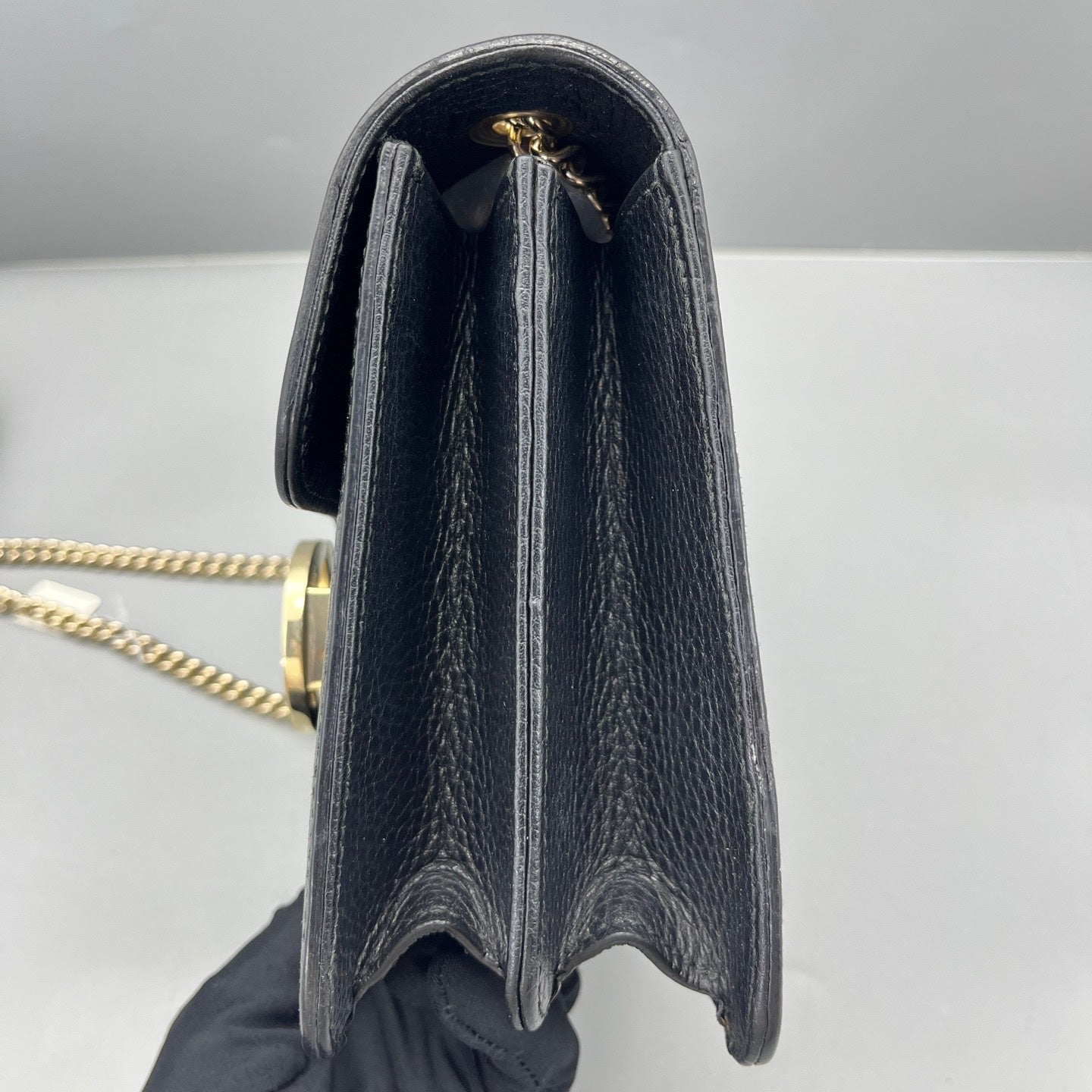 Gucci - Interlocking G Flap Shoulder Bag (Outlet Edition) - Grained leather - Black - (small)