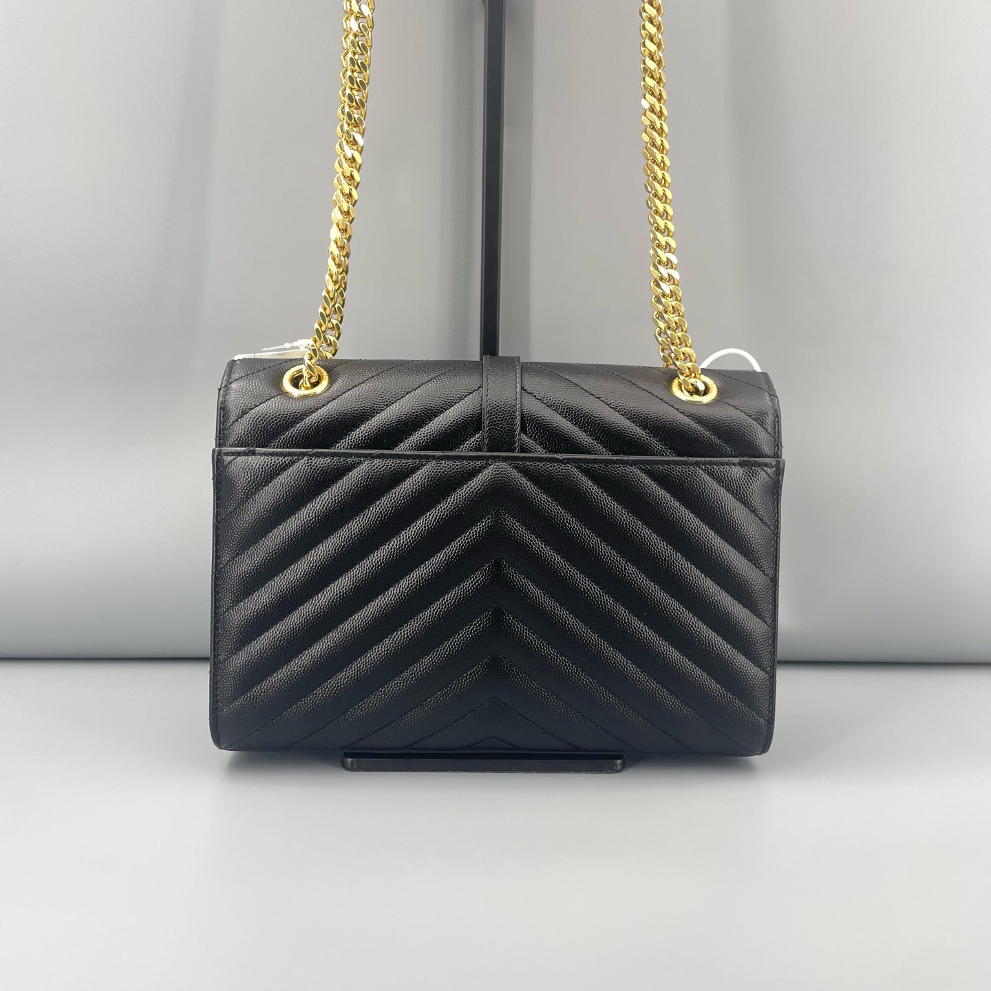 Saint Laurent - Monogram Envelope Bag - Grain de poudre embossed leather - Black - (medium)