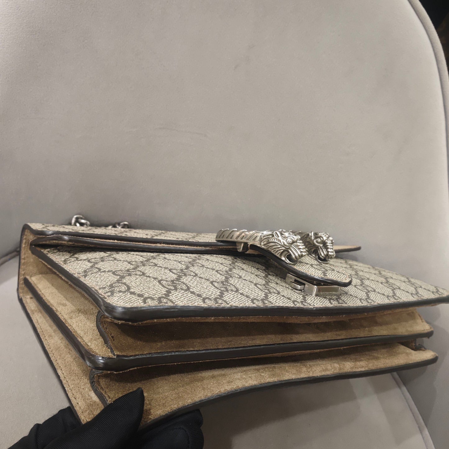 Gucci - Dionysus Medium Shoulder Bag - GG Supreme coated canvas with suede and leather trim - Beige GG Supreme canvas with camel suede and brown leather trim - (medium)