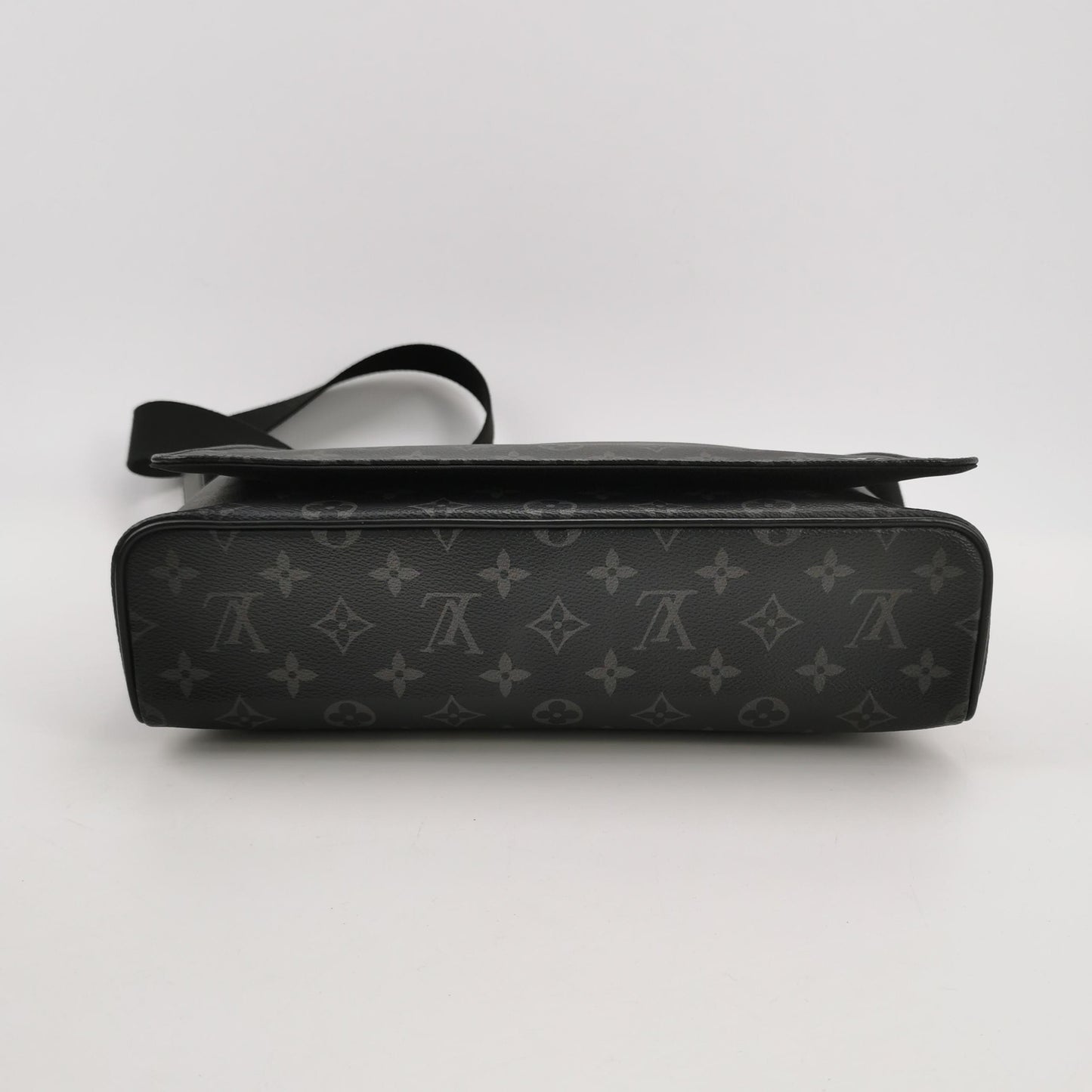 Louis Vuitton - Discovery Messenger Bag PM - Monogram Eclipse coated canvas - Black - (medium)