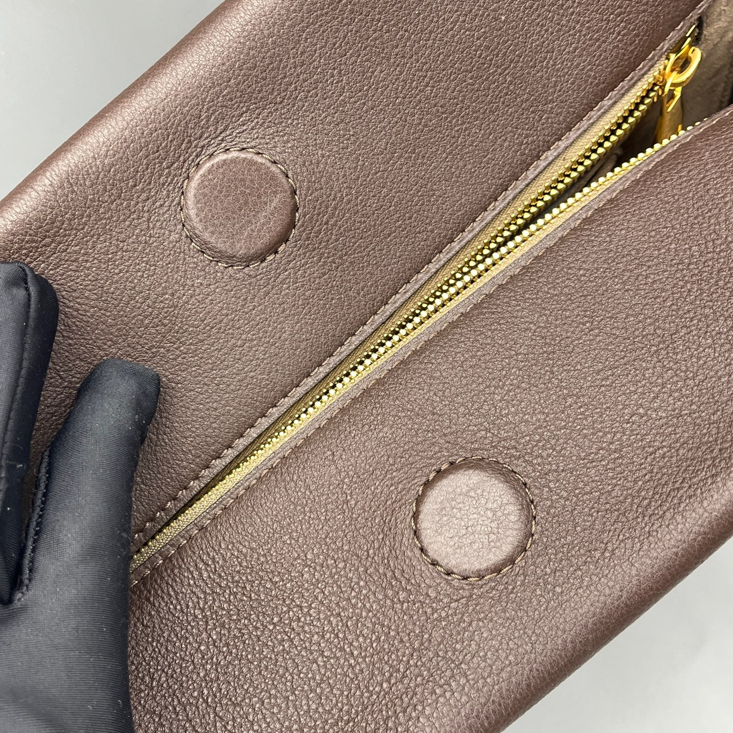 Louis Vuitton - Monogram Canvas and Grained Leather Tote - Monogram coated canvas and grained leather - Brown - (Medium)