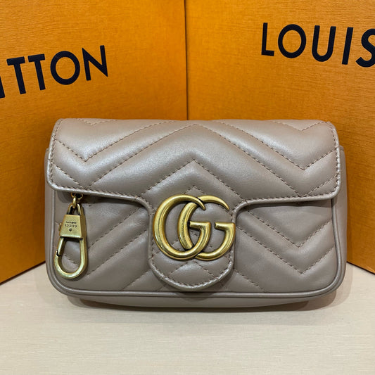Gucci - GG Marmont Super Mini Shoulder Bag - Calfskin leather - Beige - (mini)