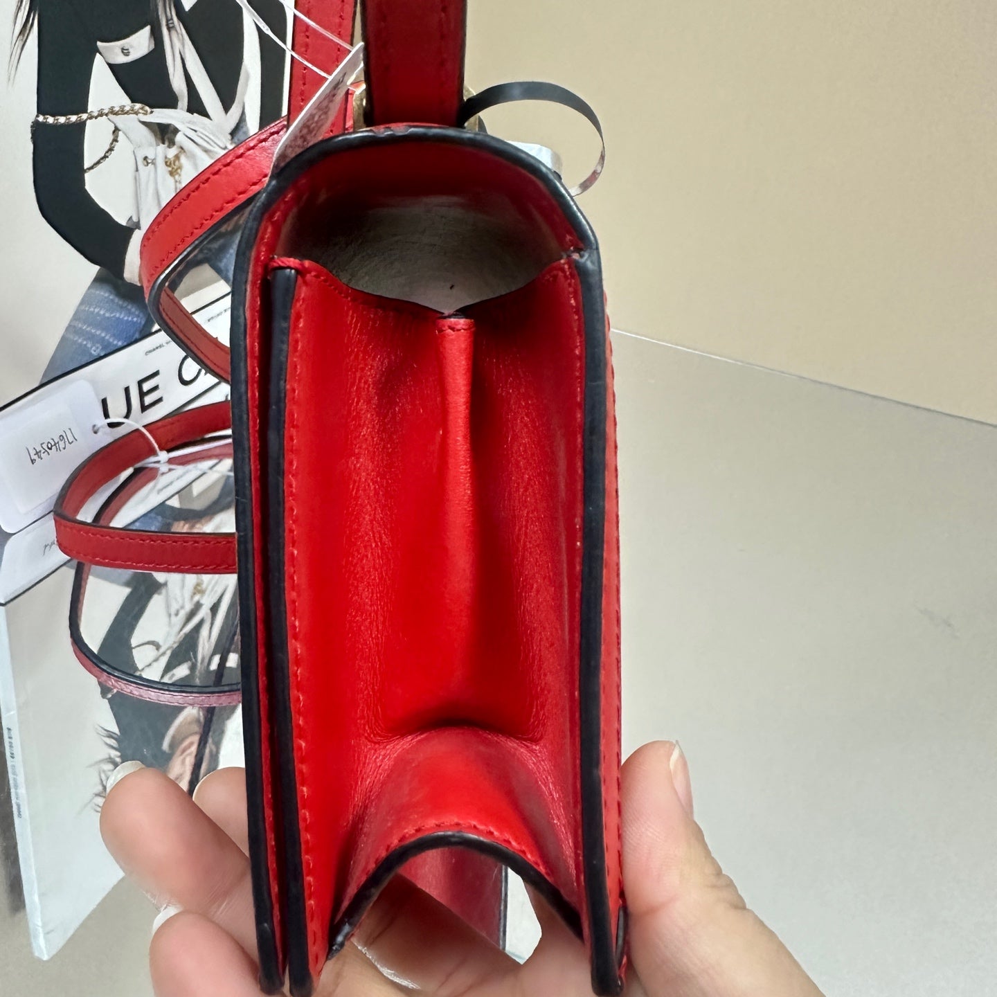 Loewe - Barcelona Triangle Bag - Calfskin leather - Red - (Small)