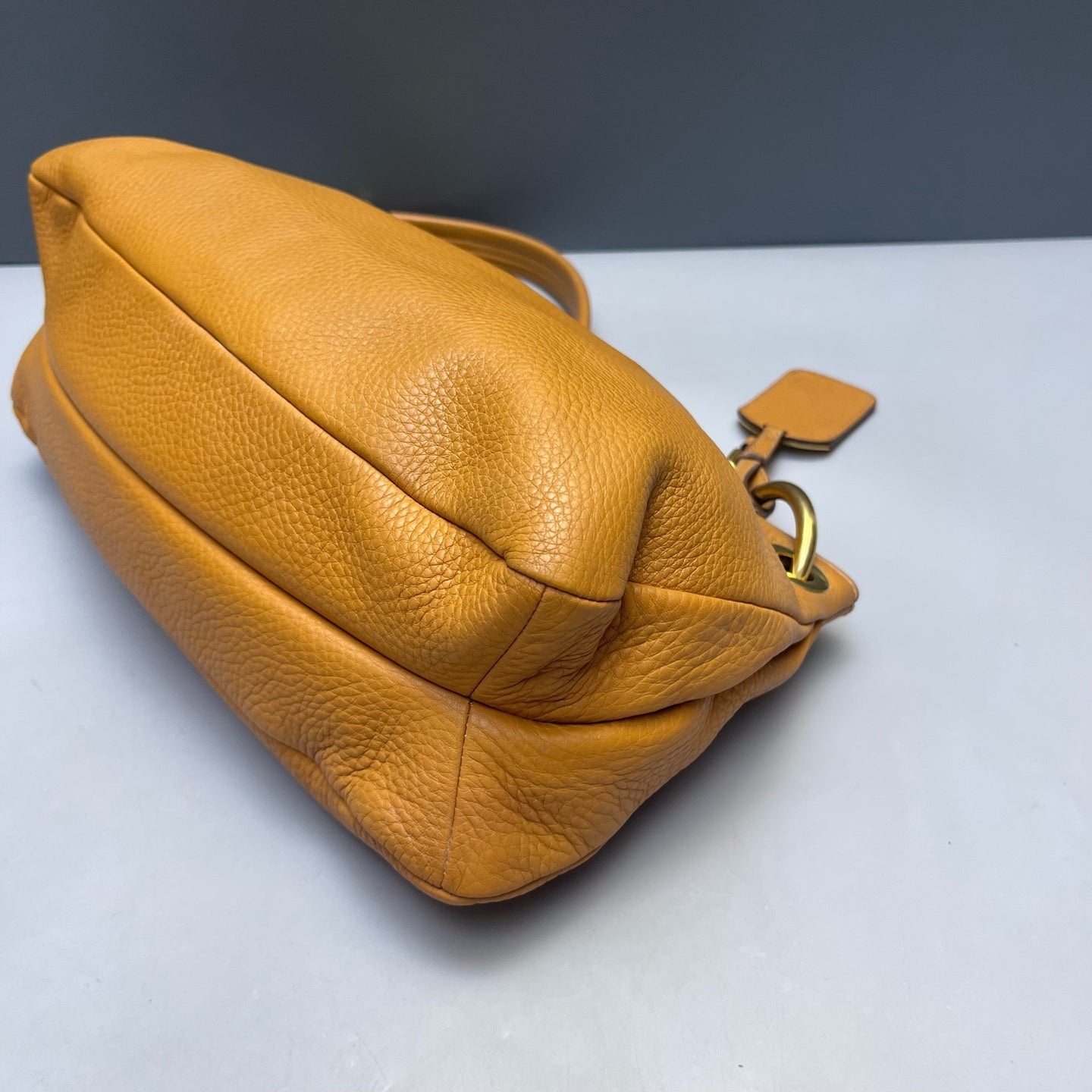 Prada - Double Buckle Hobo Shoulder Bag - Pebbled cowhide leather - Orange - (Medium)