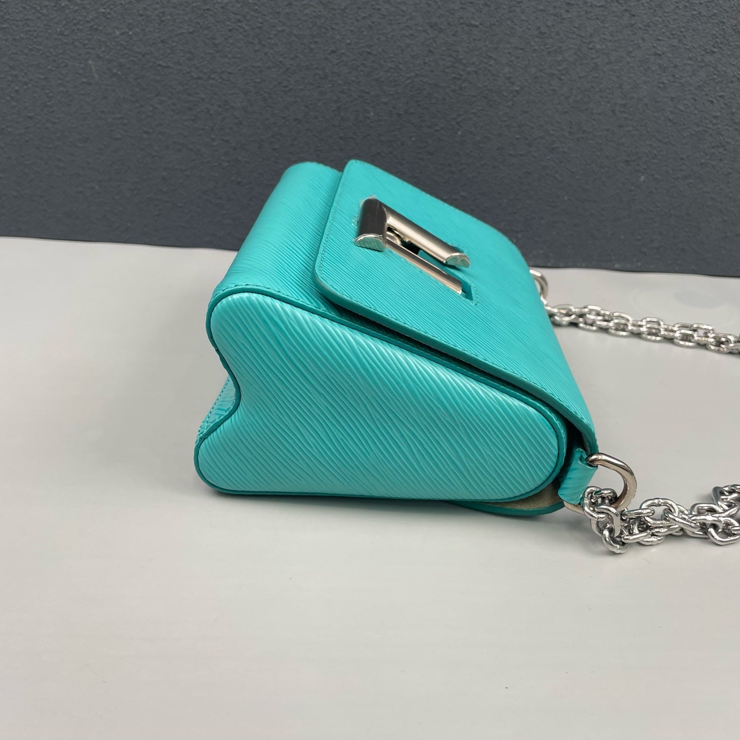 Louis Vuitton - Twist Bag (Small) - Epi leather - Teal with Silver-Tone Hardware - (Small)