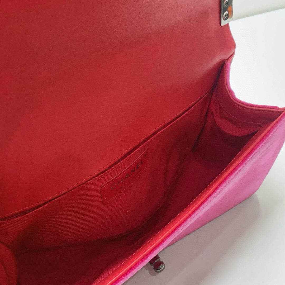 Chanel - Le Boy - Velvet - Pink - (Medium)
