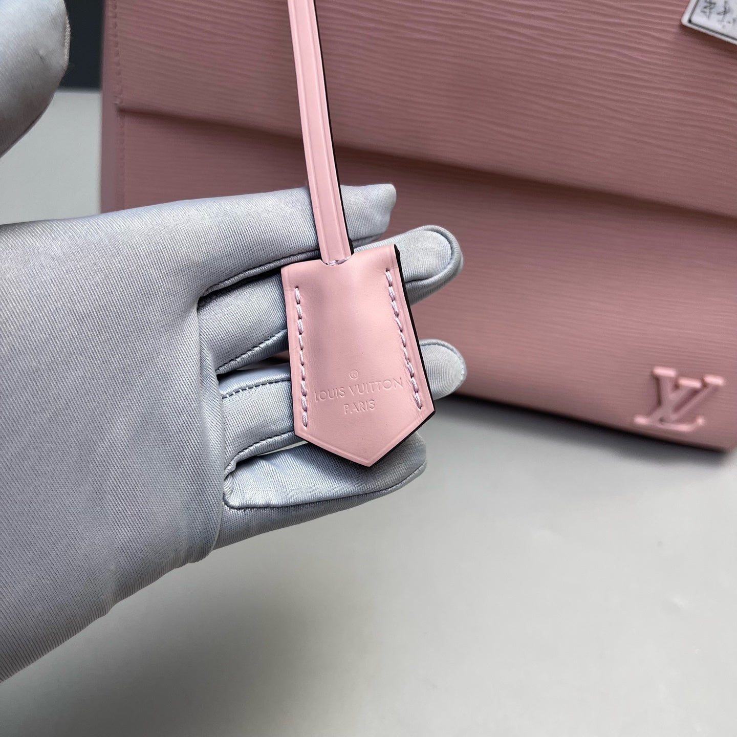 Louis Vuitton - Cluny MM - Epi Leather - Pink - (medium)