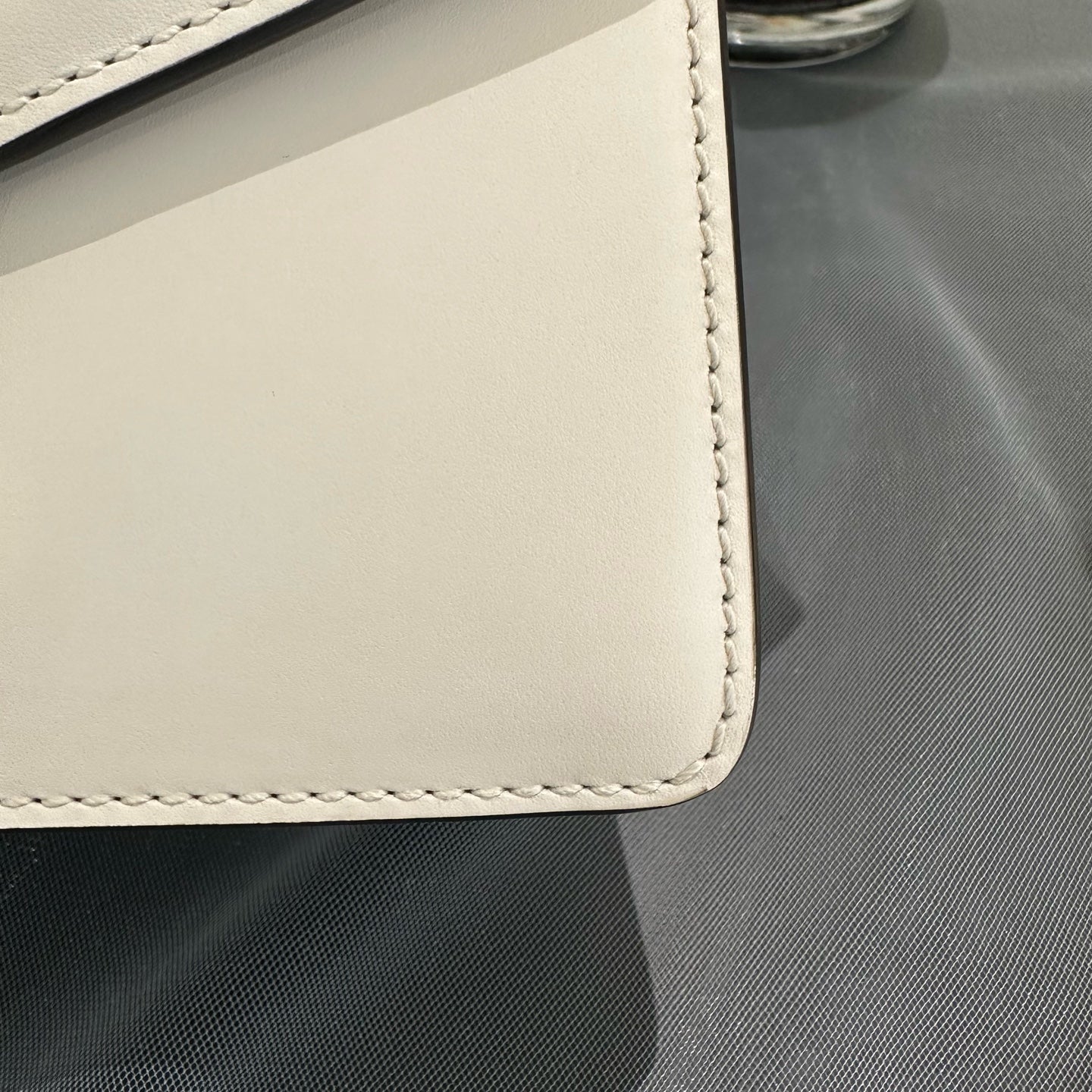 Gucci - Sylvie - Leather - White - (small)