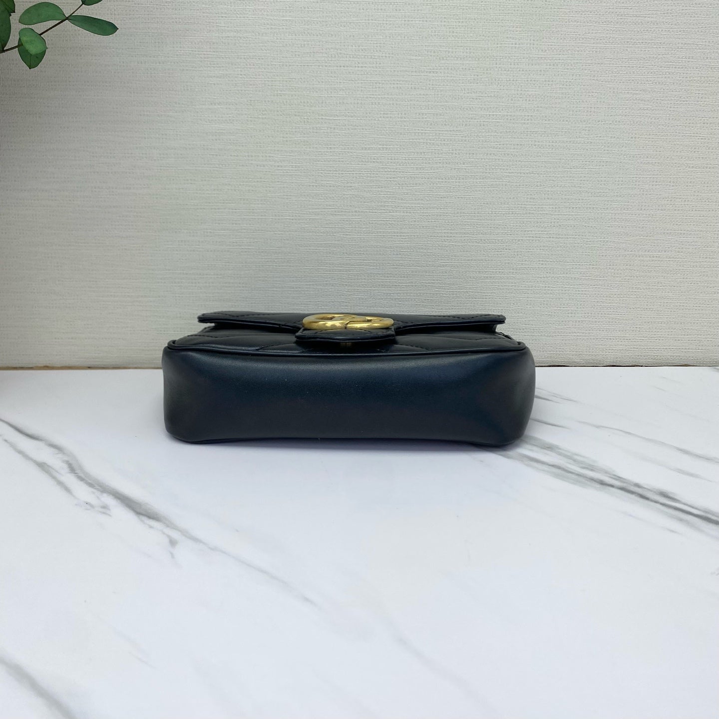 Gucci - GG Marmont Matelassé - Calfskin leather - Black with Gold-Tone Hardware - (mini)