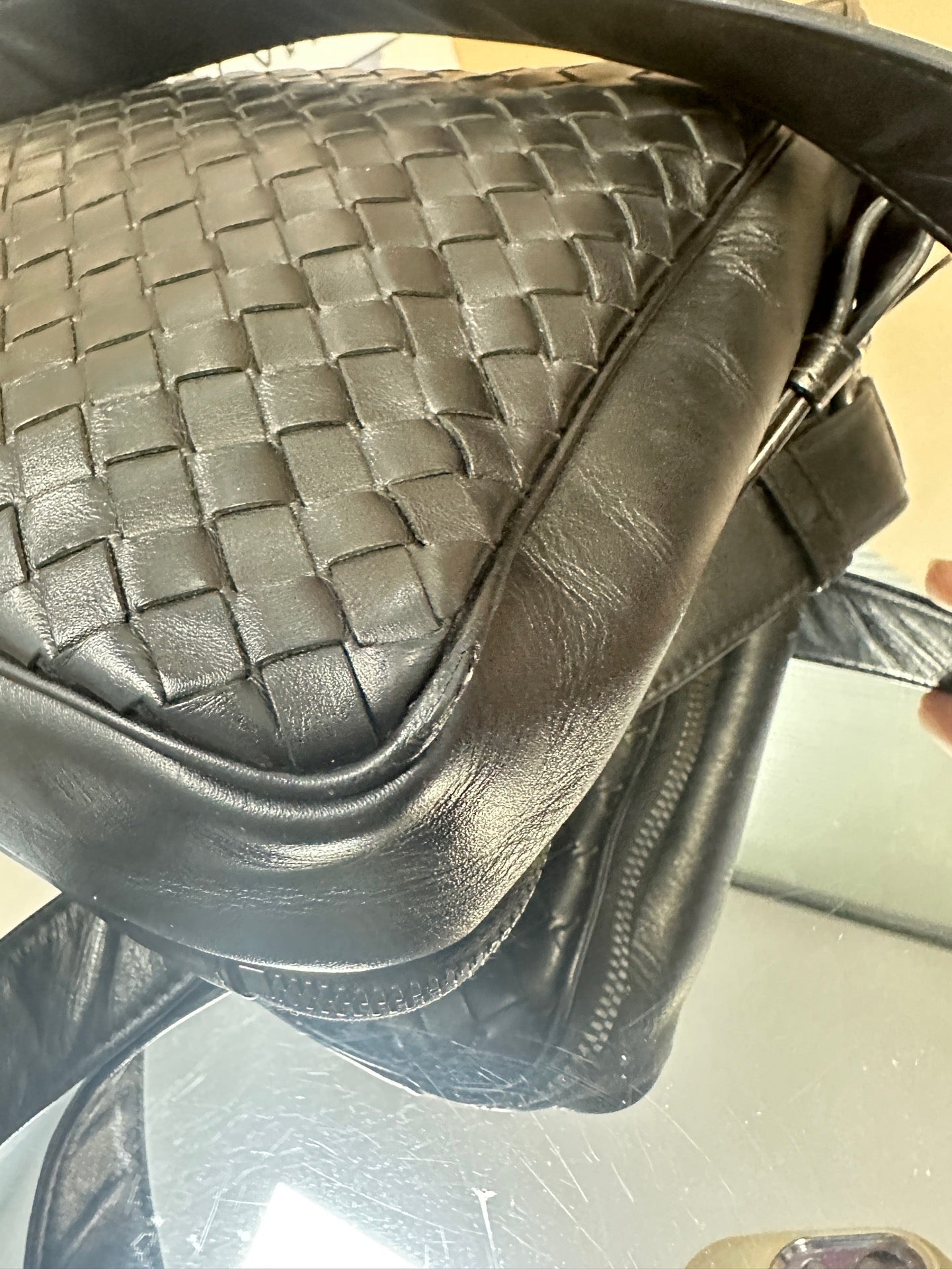 Bottega Veneta - Classic Intrecciato Messenger Bag - Leather - Black - (Medium)