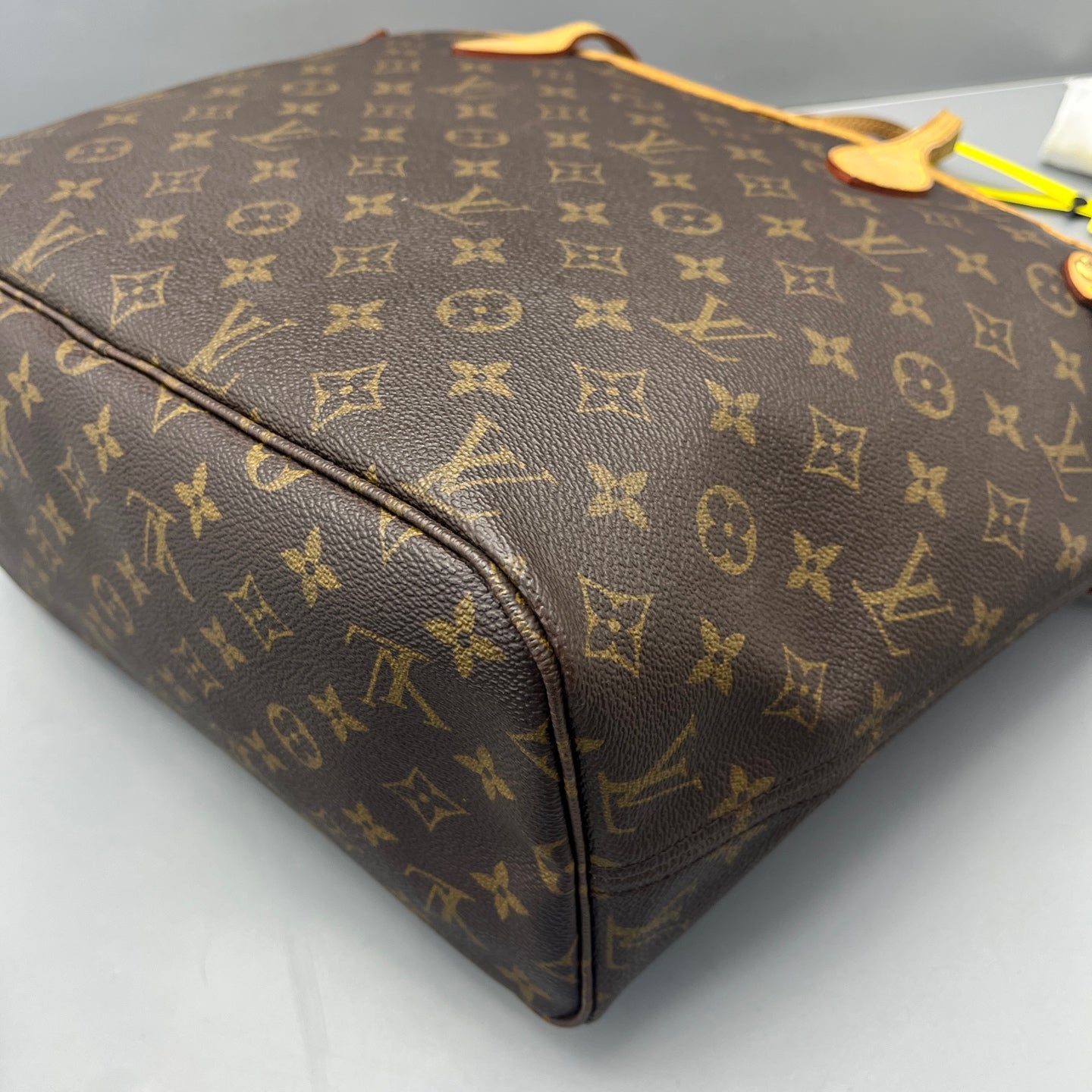 Louis Vuitton - Neverfull MM - Monogram coated canvas with natural cowhide leather trim - Brown - (medium)