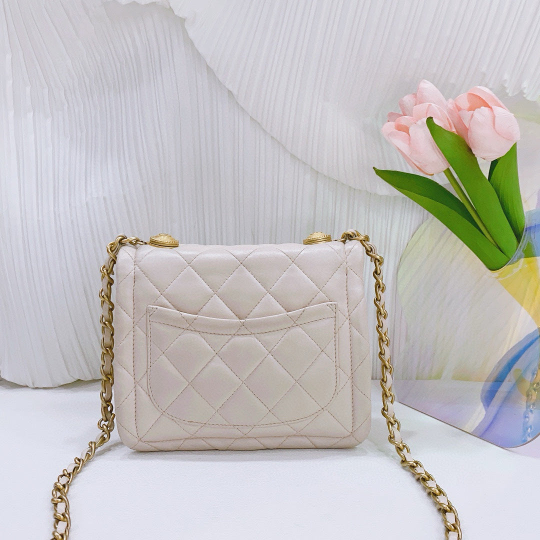 Chanel - Small Quilted Flap Bag with Medallion Chain Details - Lambskin leather - Beige - (Small)