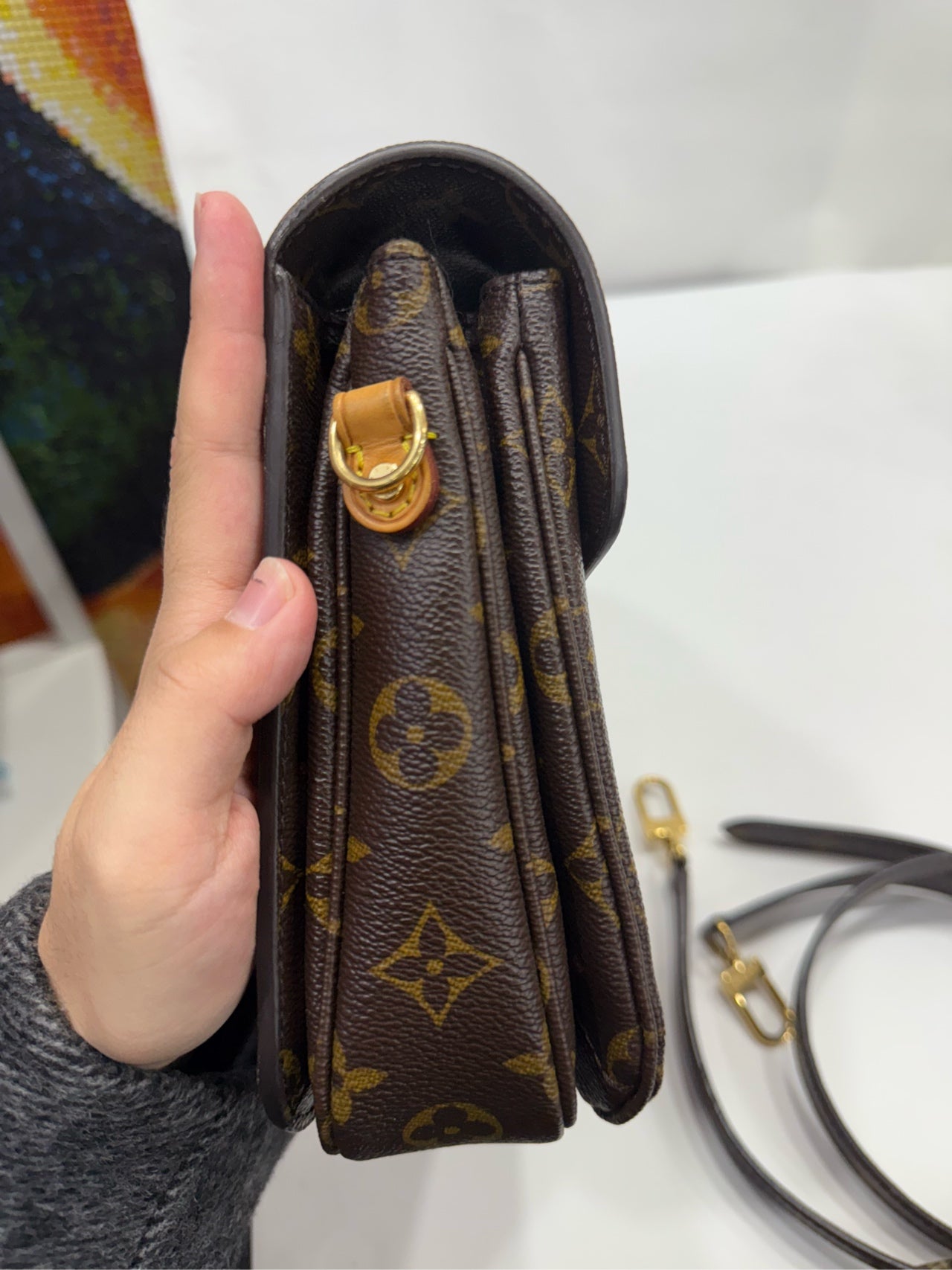 Louis Vuitton - Pochette Metis - Monogram coated canvas with Vachetta leather trim - Brown - (Medium)