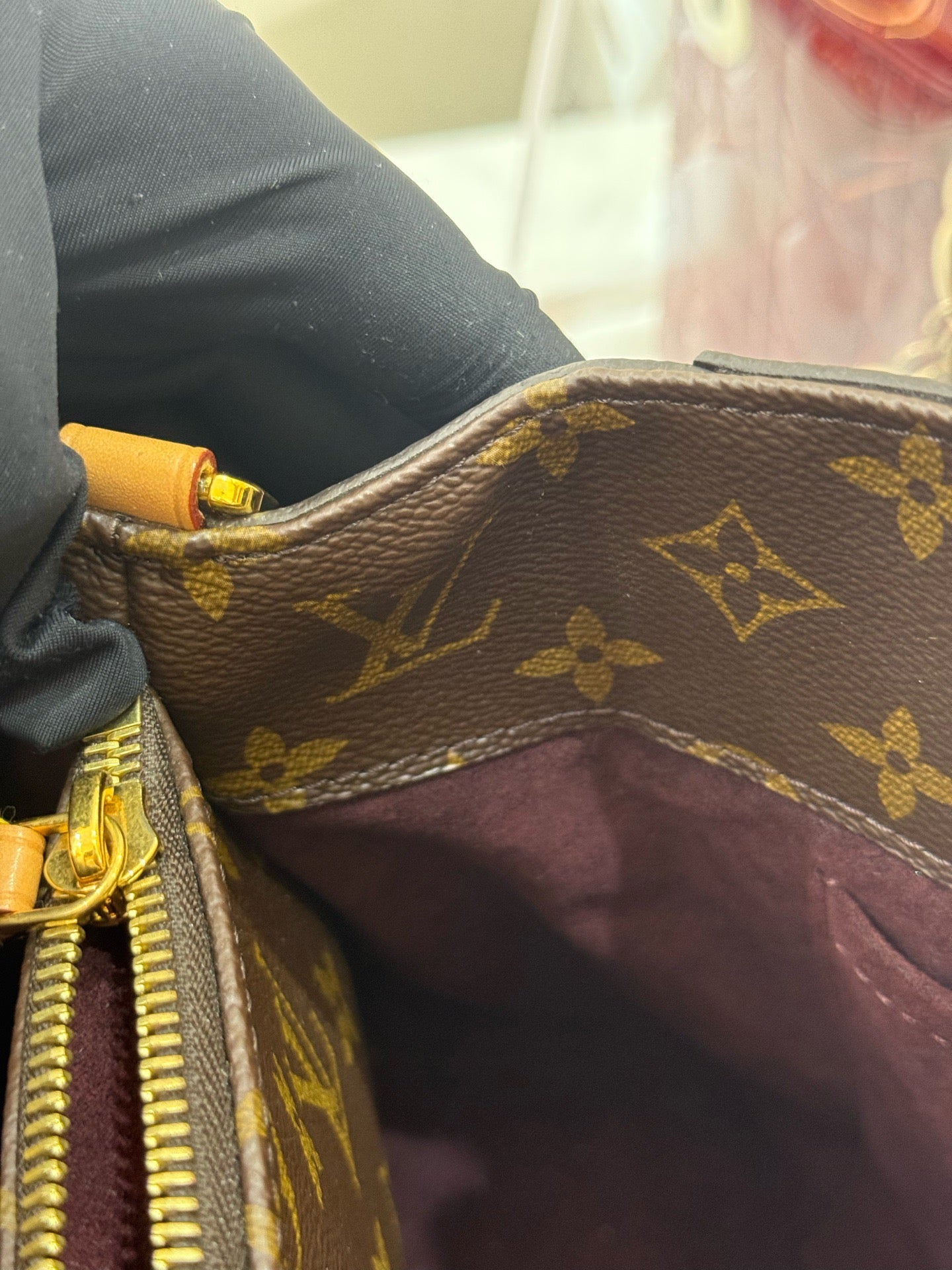 Louis Vuitton - Montaigne MM - Monogram canvas, Vachetta leather trim - Brown - (Medium)