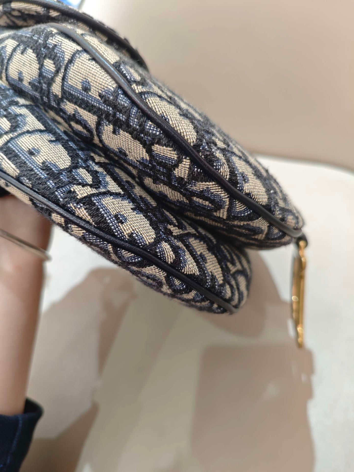 Dior - Saddle Bag - Dior Oblique Jacquard Canvas with Leather Trim - Navy Blue and Beige - (Medium)