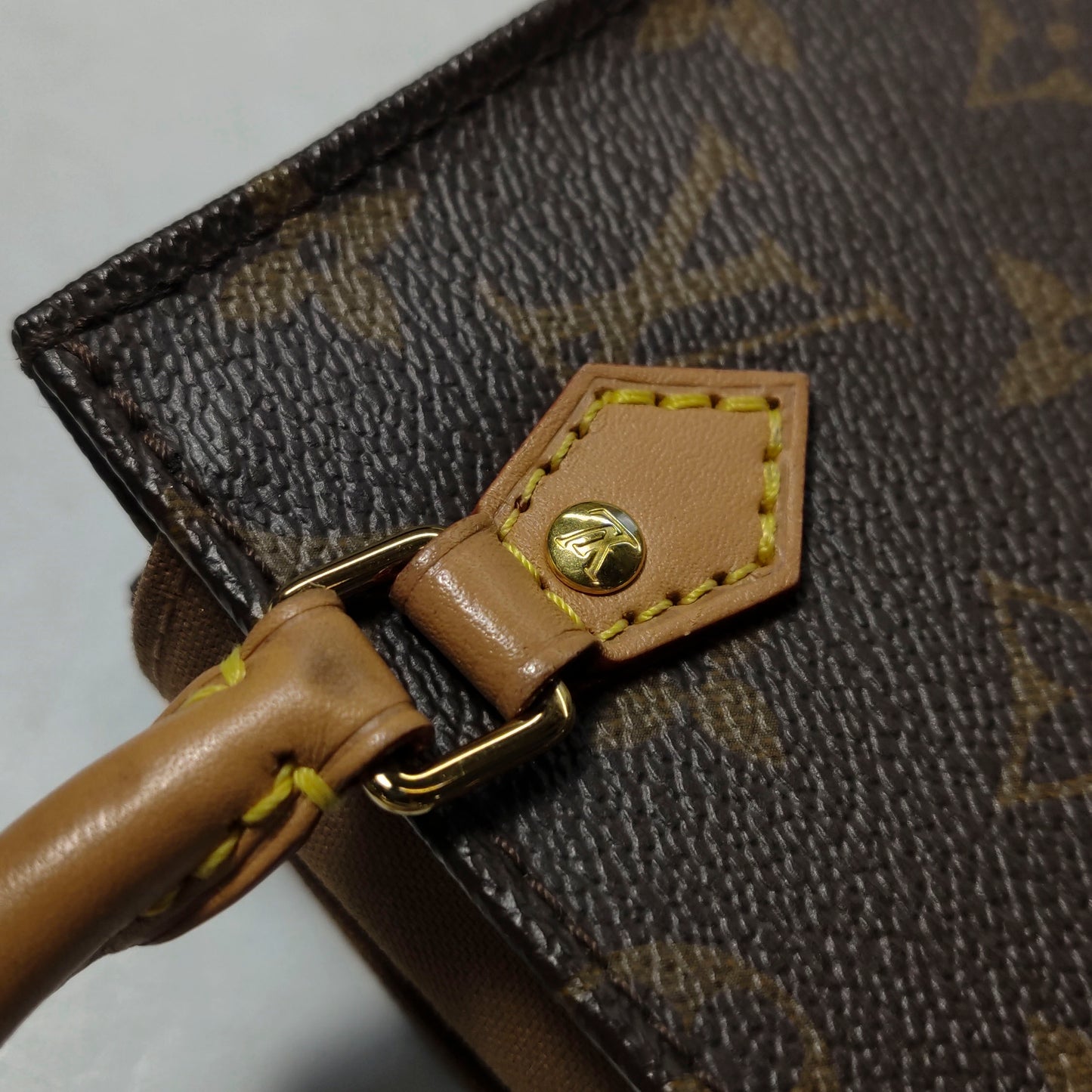 Louis Vuitton - Petit Sac Plat - Monogram Canvas with Vachetta leather trim - Brown - (mini)