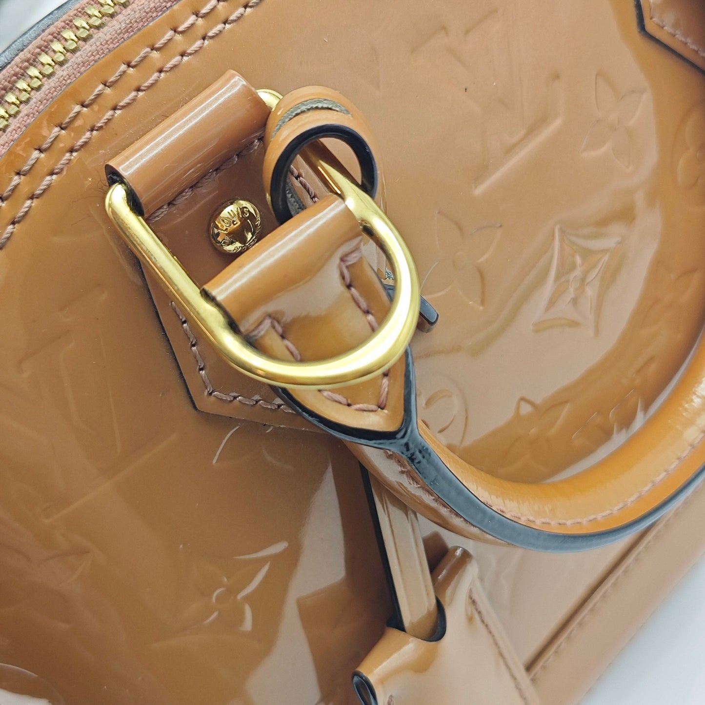 Louis Vuitton - Alma BB - Patent leather - Brownish Yellow with Gold-Tone Hardware - (Mini)
