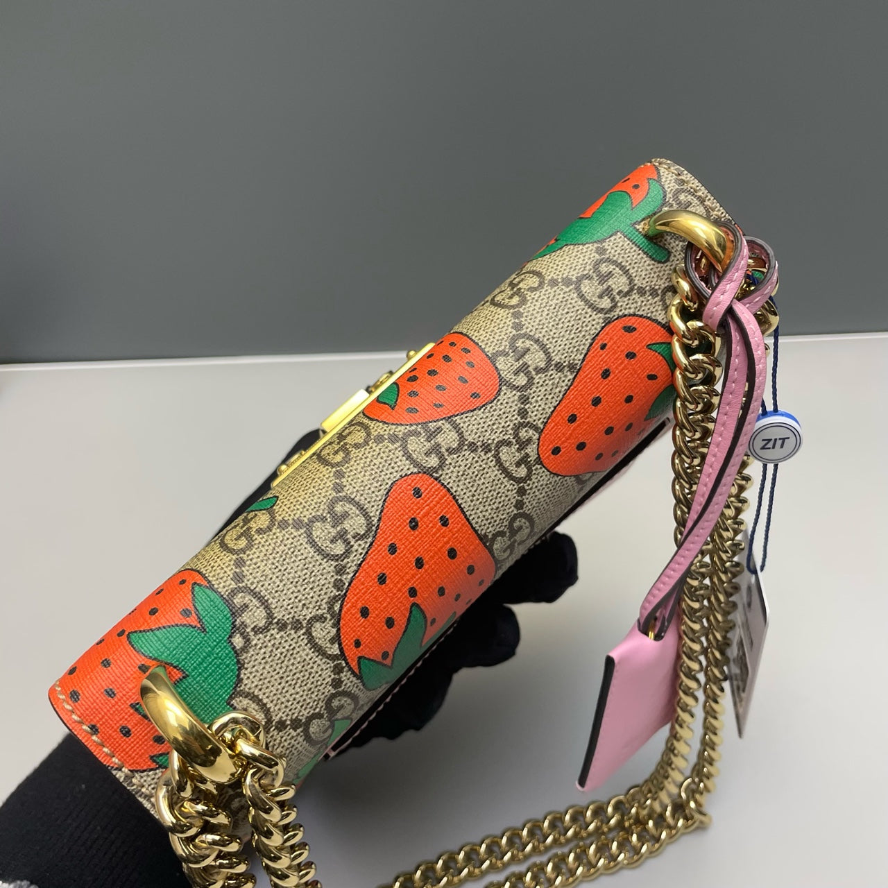 Gucci - Padlock GG Supreme Strawberry Print Small - Coated canvas with leather trim and suede lining - Beige, Pink, Red, Green - (small)