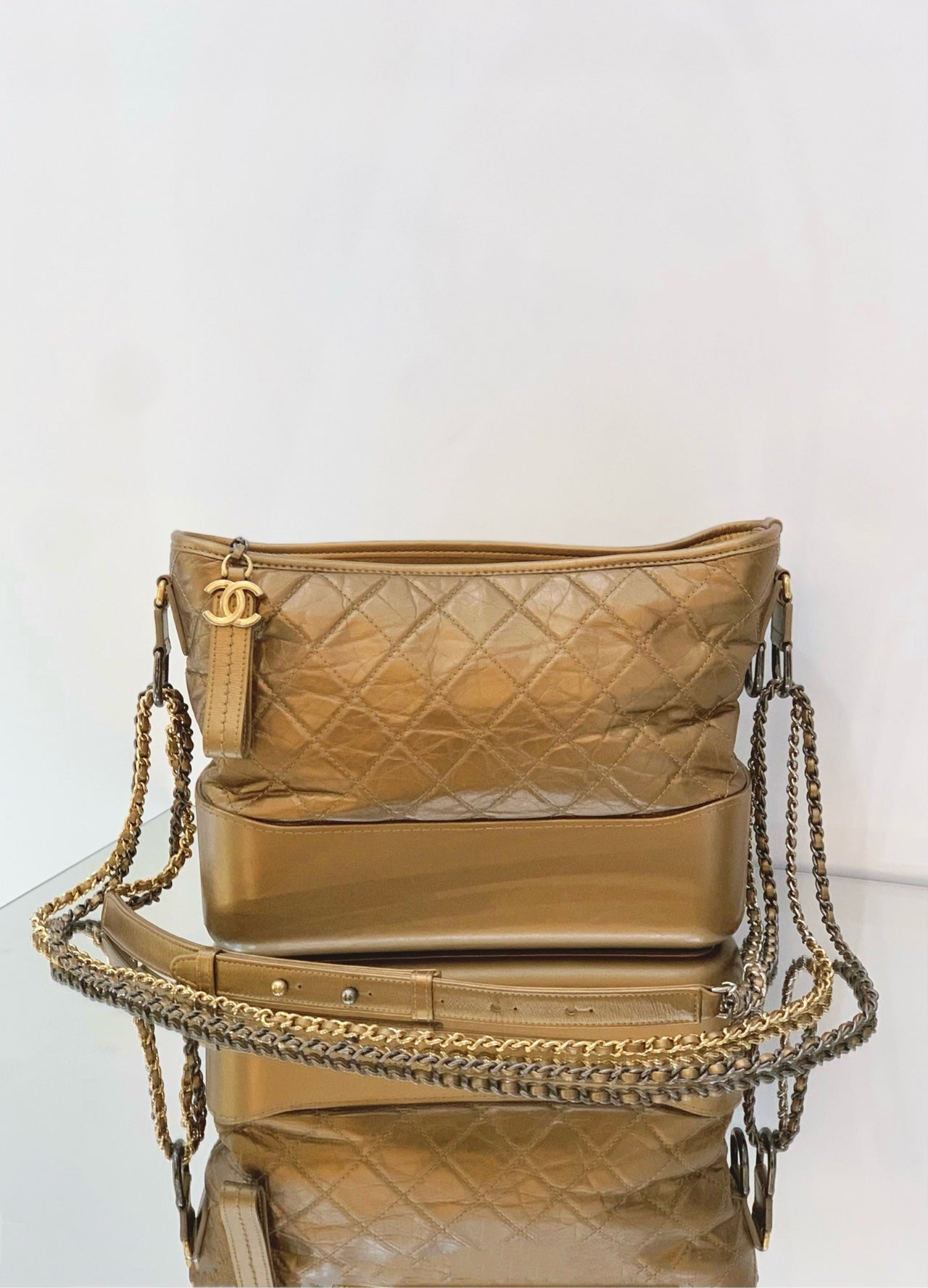 Chanel - Gabrielle Hobo Bag - Aged calfskin and smooth calfskin - Gold - (Medium)