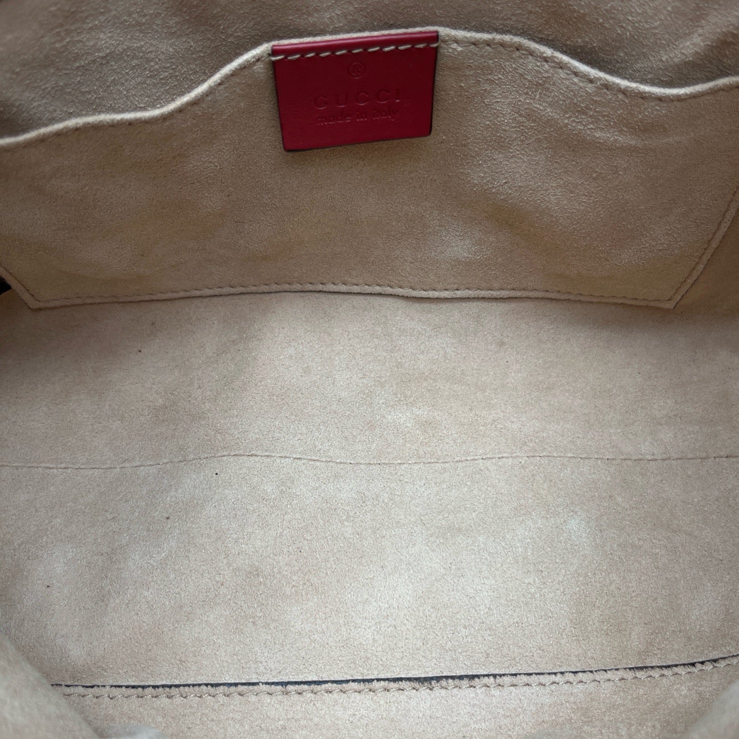 Gucci - Padlock Tote - Guccissima embossed leather - Red with Gold-Tone Hardware - (Medium)