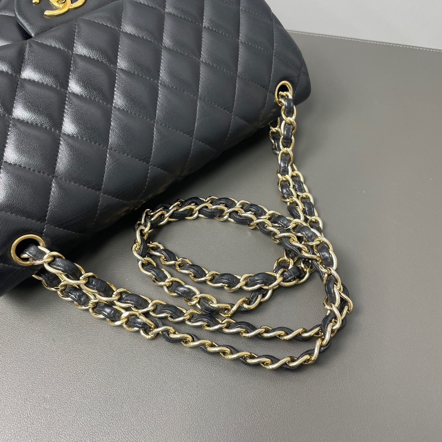 Chanel - Classic Flap Jumbo - Caviar leather - Black - (Large)