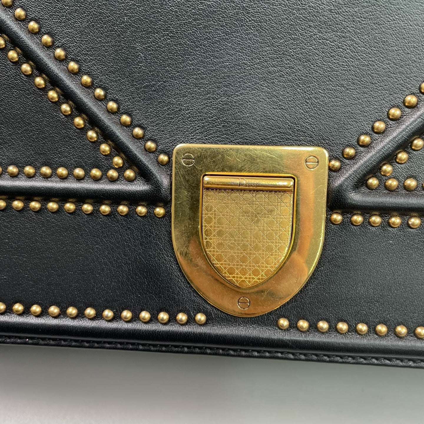 Dior - Diorama Shield Flap Bag - Leather - Black - (medium)